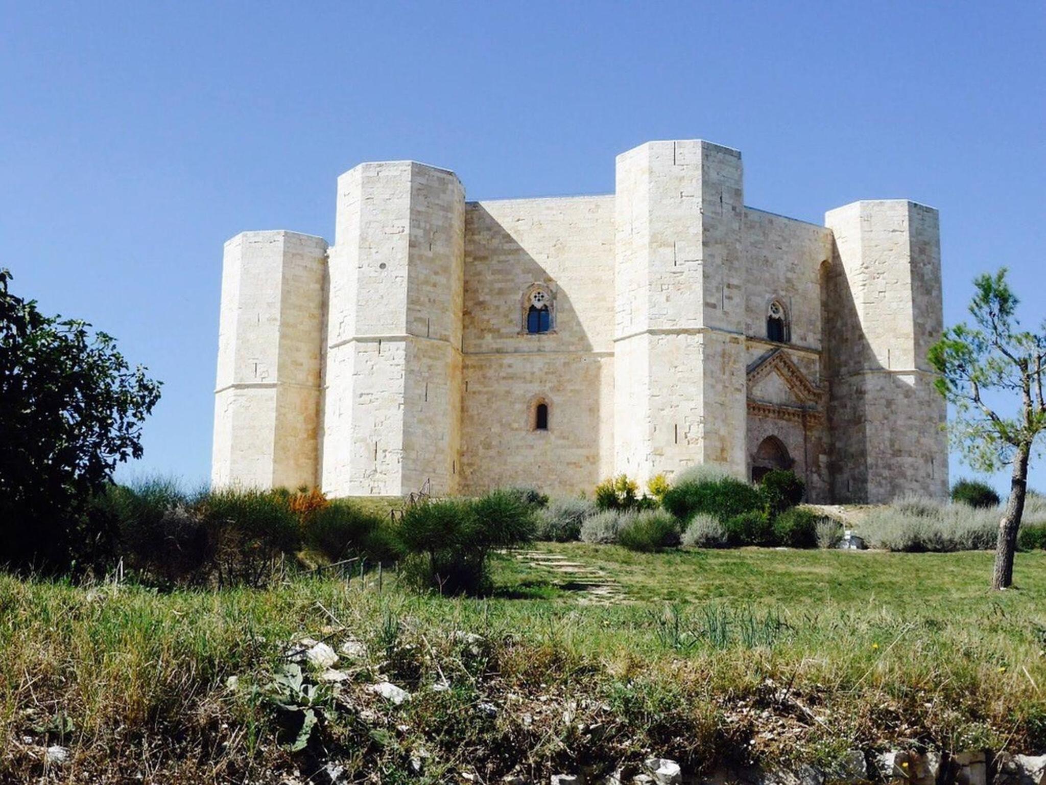 saracena Holiday Home with Beach and Swimming Pool