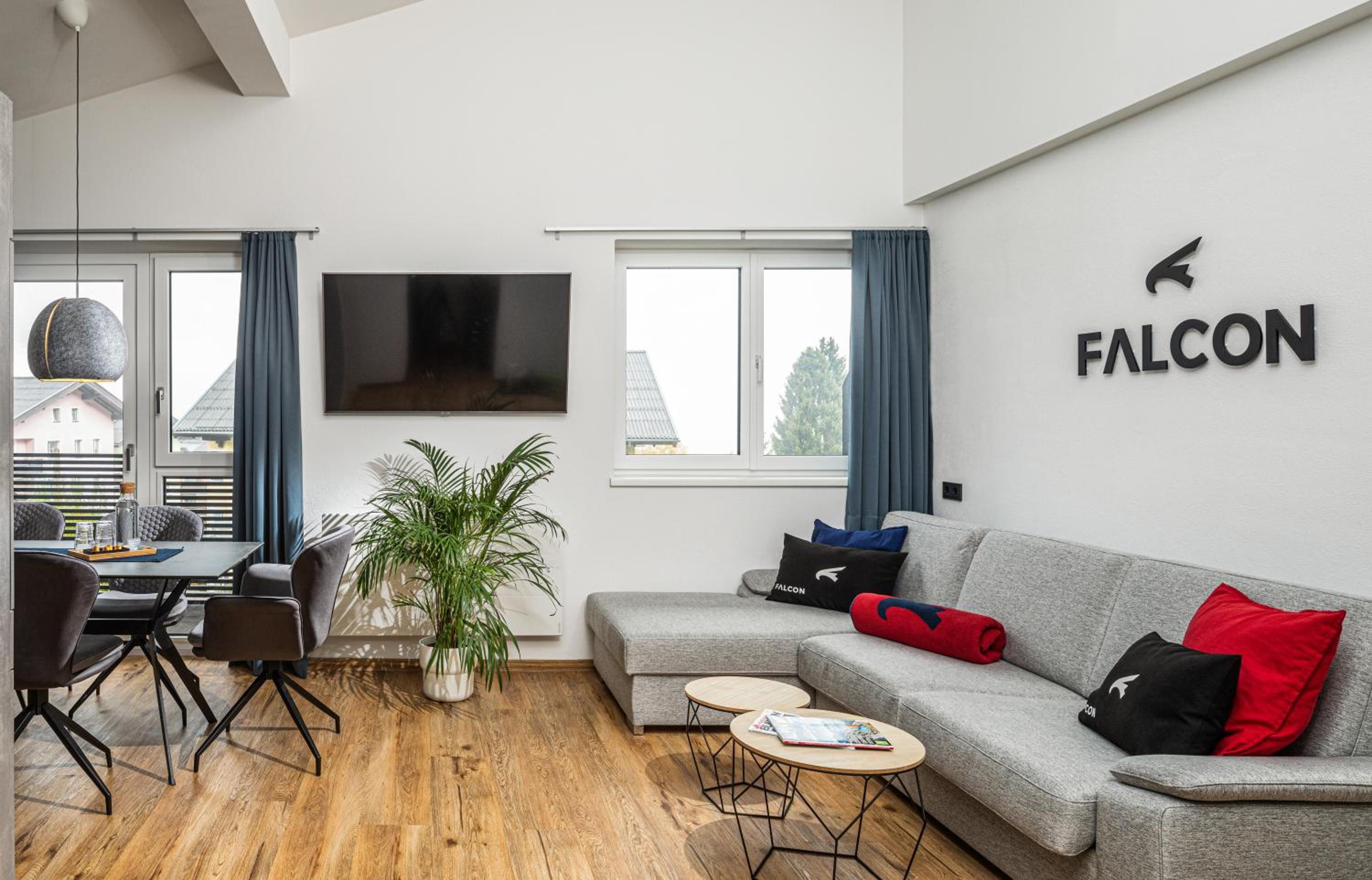 Falcon Suites Kaprun - Summercard included