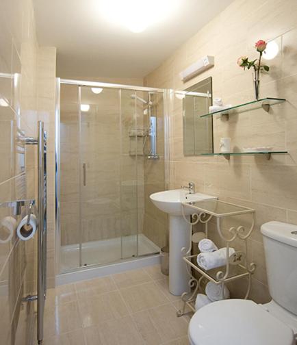 Glencourt Apartments