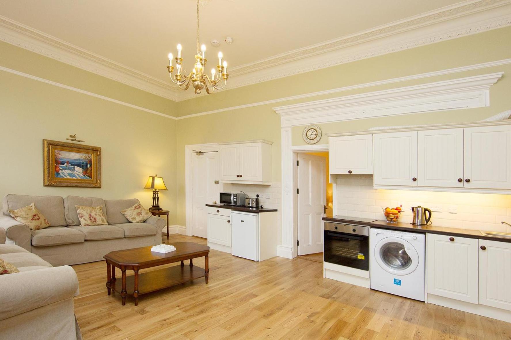 Glencourt Apartments