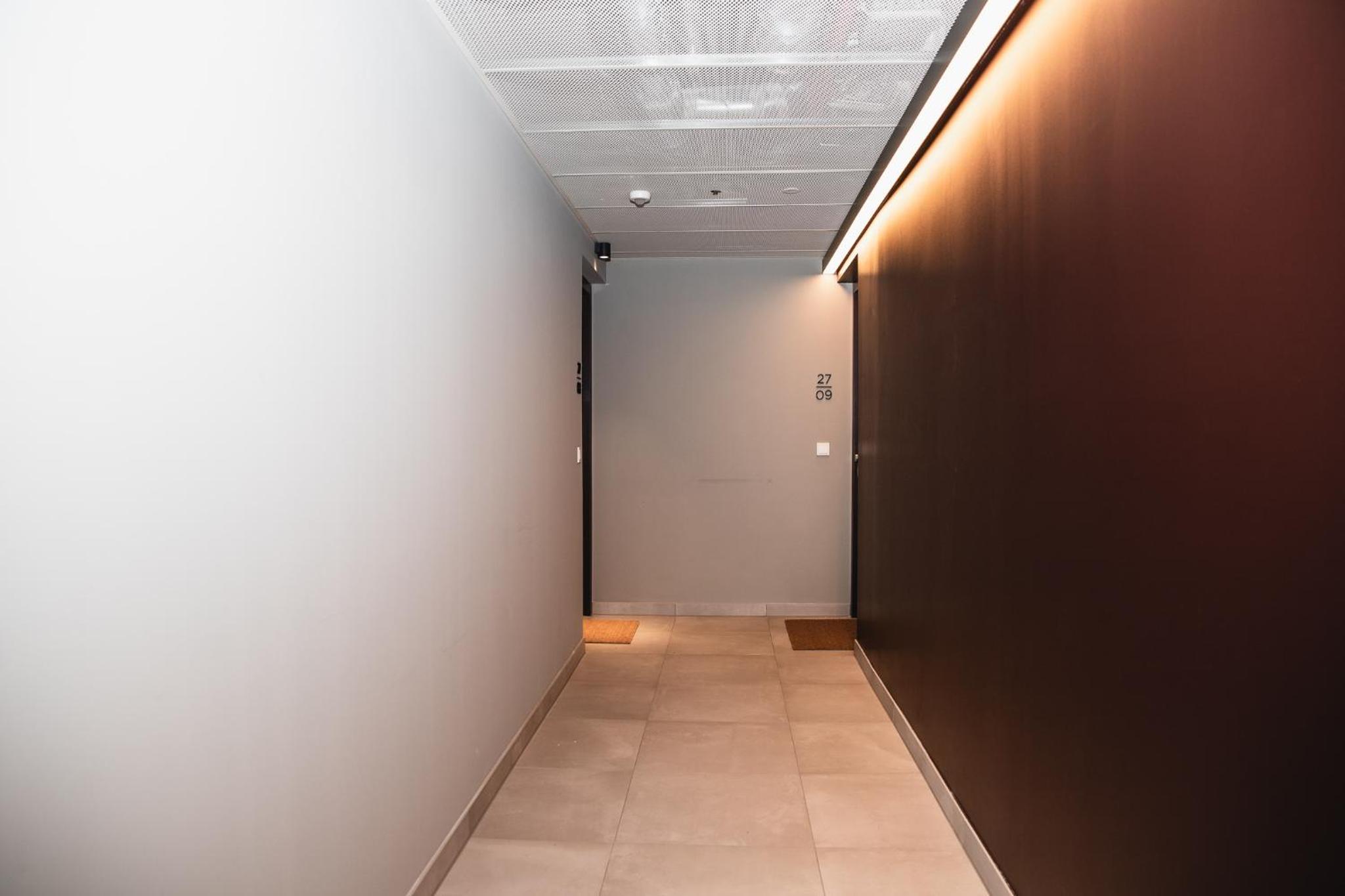 Great apartment with view and heated rooftop Pool