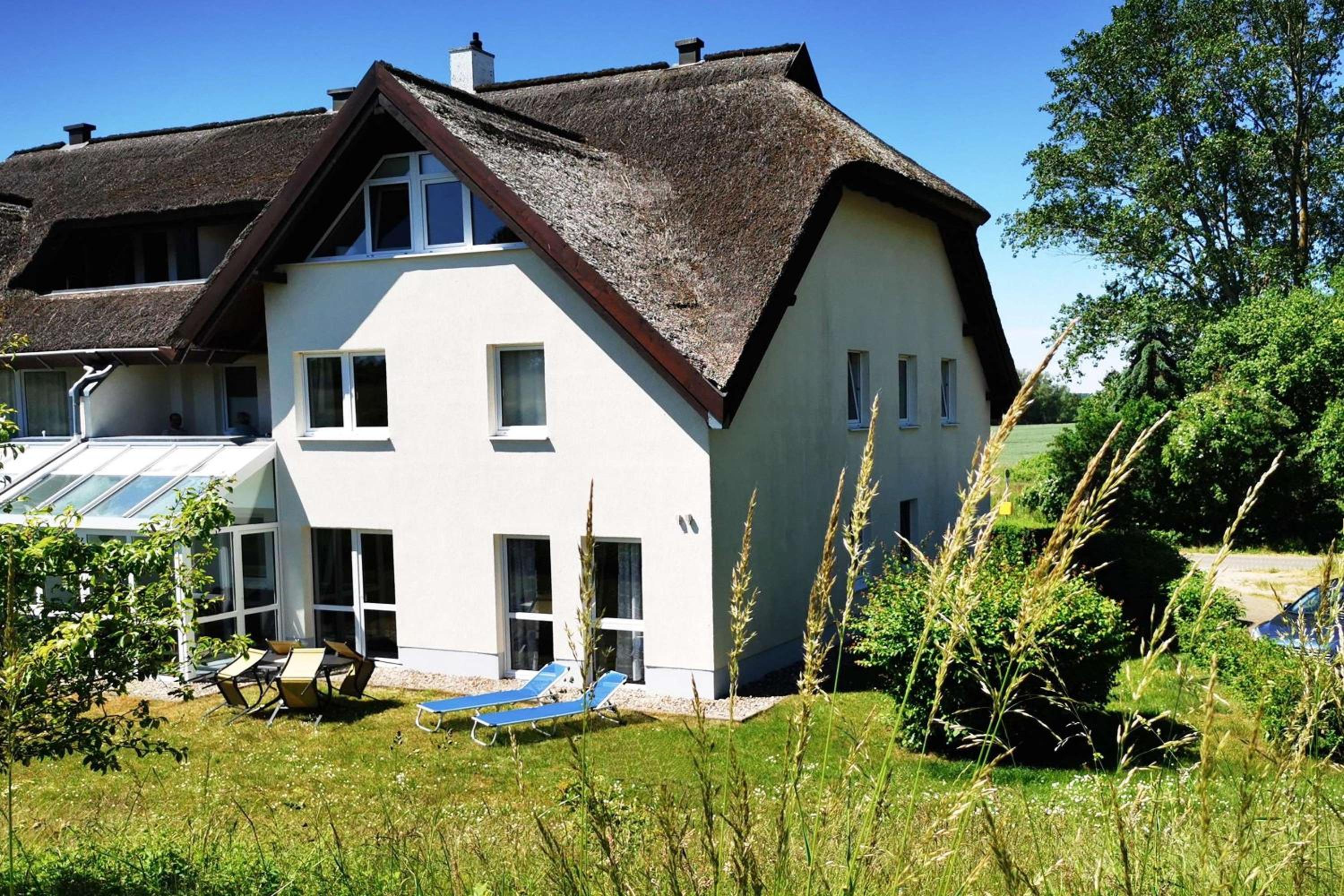 strandnah, Wintergarten, gratis Nutzung vom AHOI Erlebnisbad und Sauna in Sellin - Strandhaus Mönchgut FeWo08