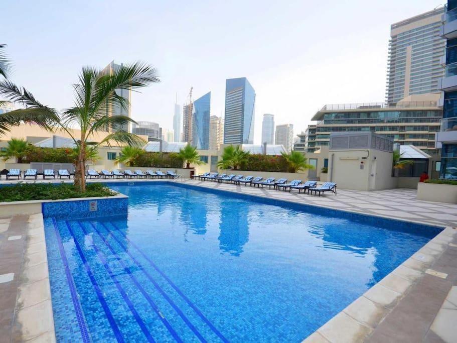 HiGuests - Incredible apartment at the top of Dubai Marina