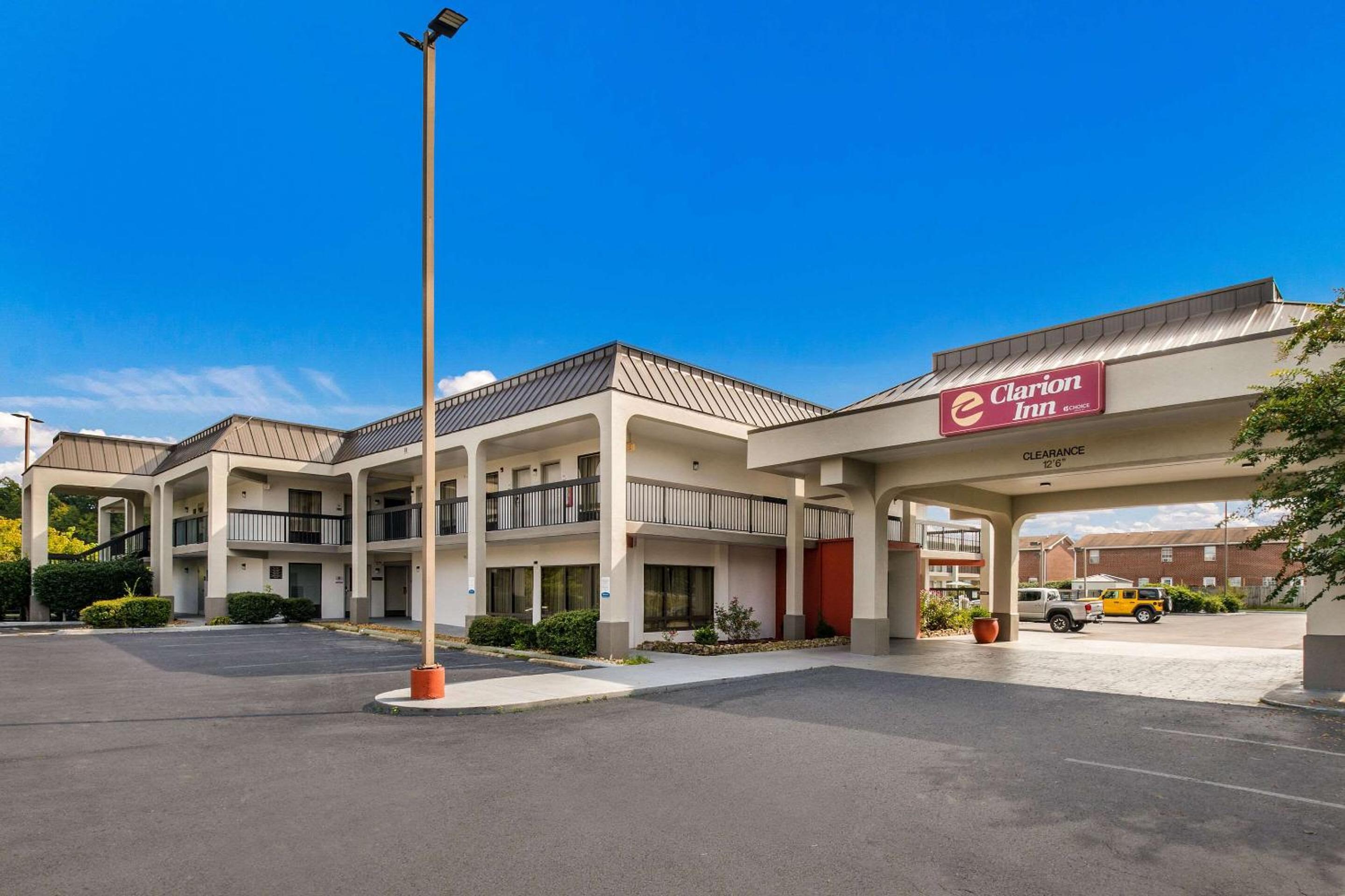 Clarion Inn Cleveland near University view 3