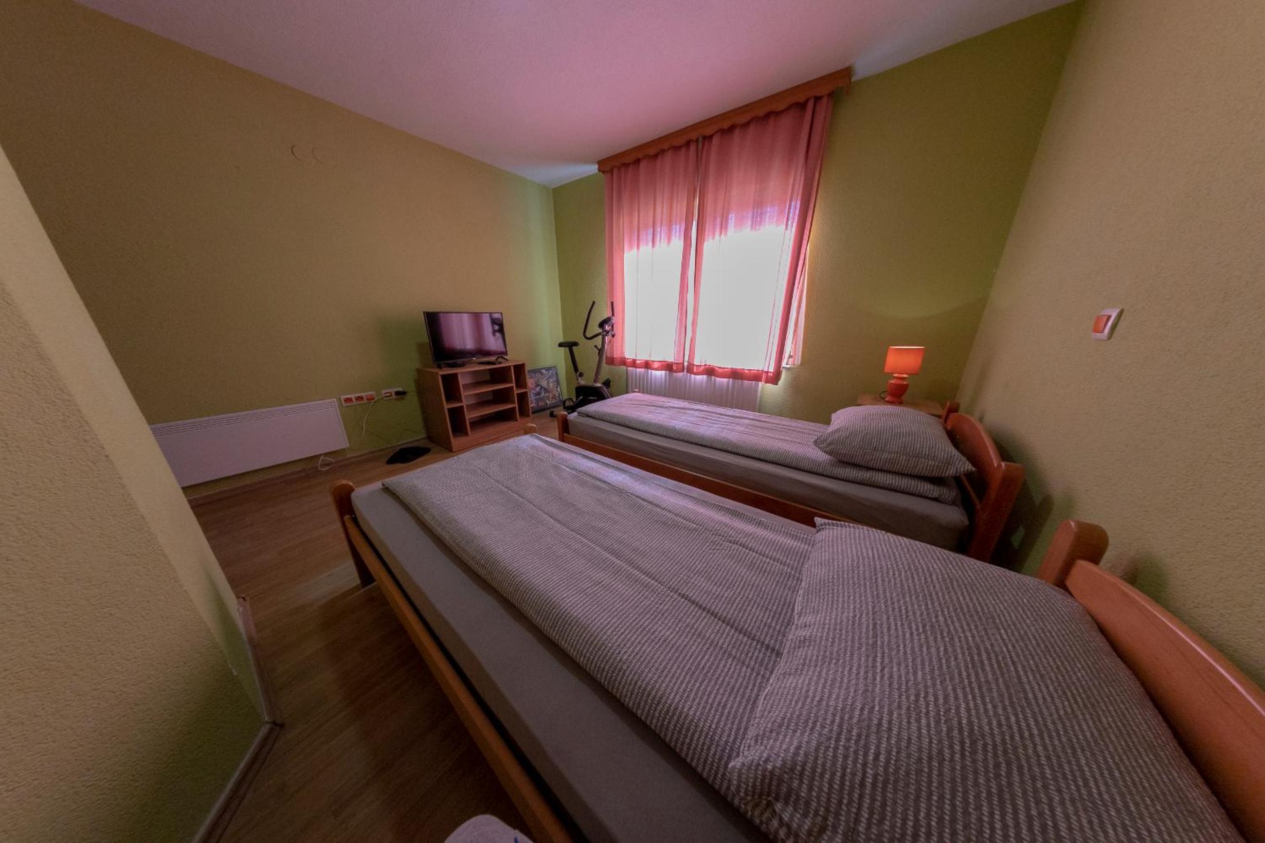 Apartments Crvena Jabuka
