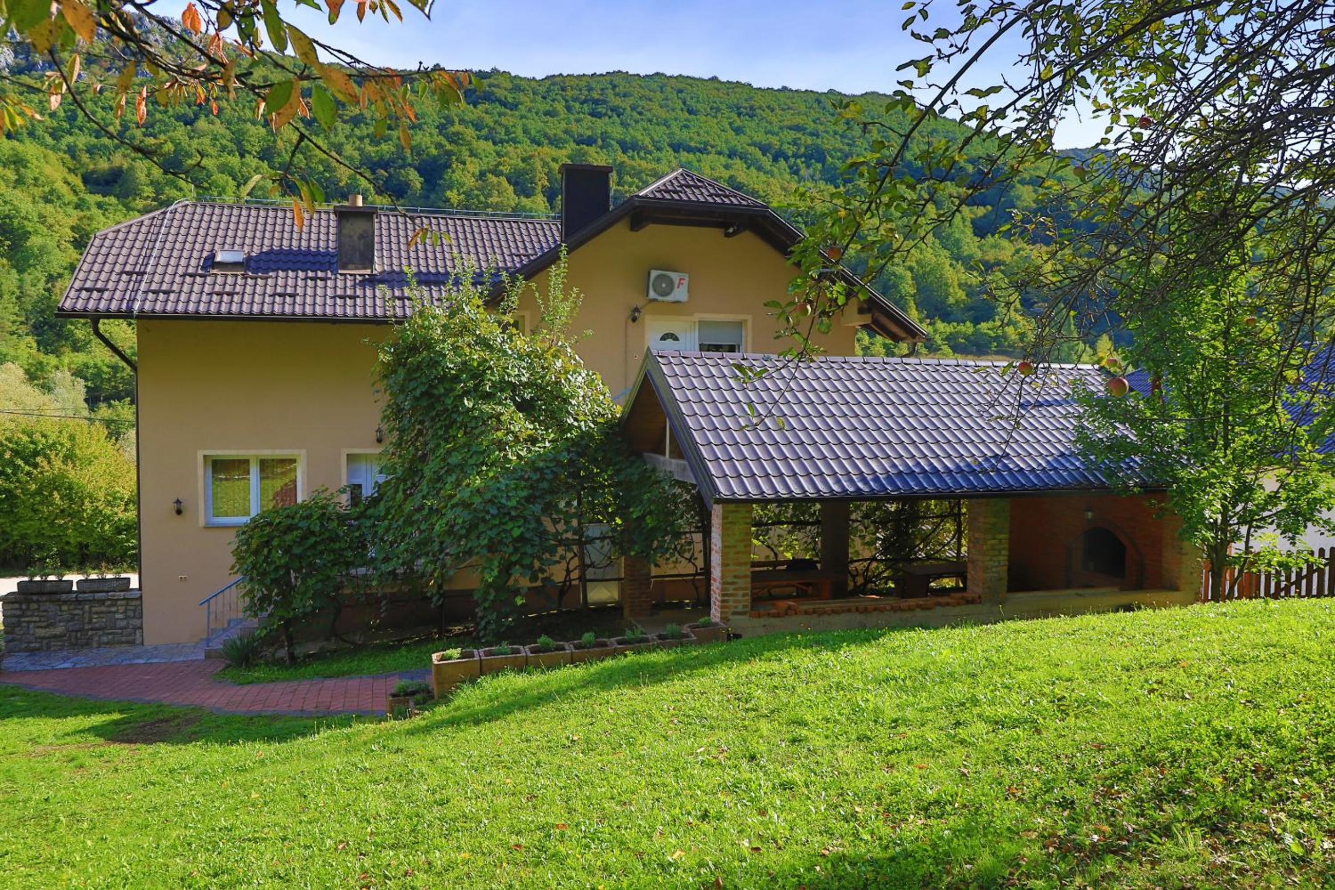 Apartments Crvena Jabuka