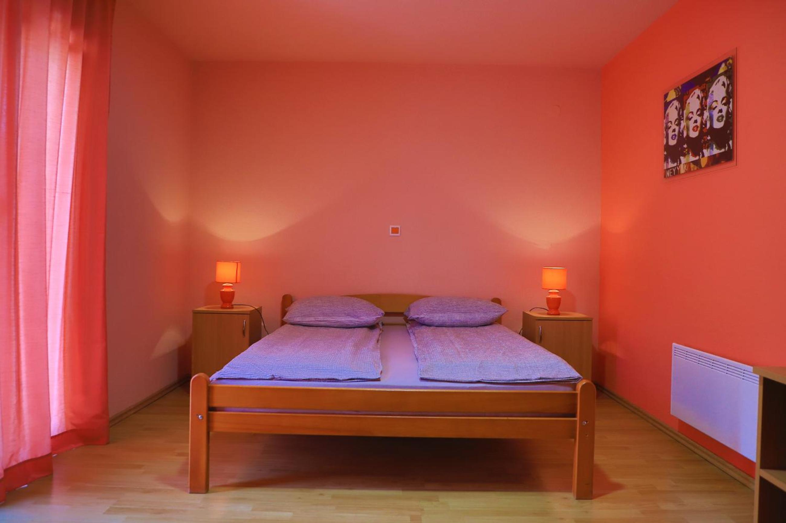 Apartments Crvena Jabuka