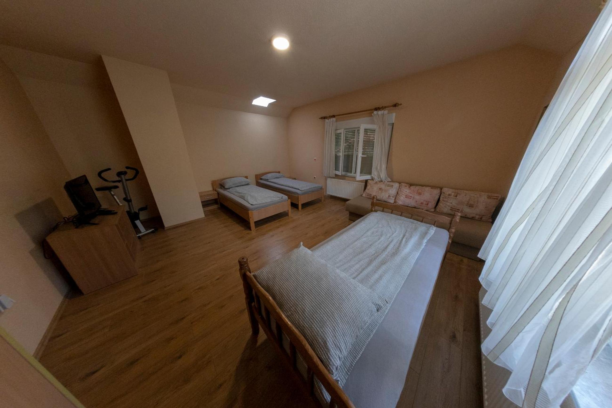 Apartments Crvena Jabuka