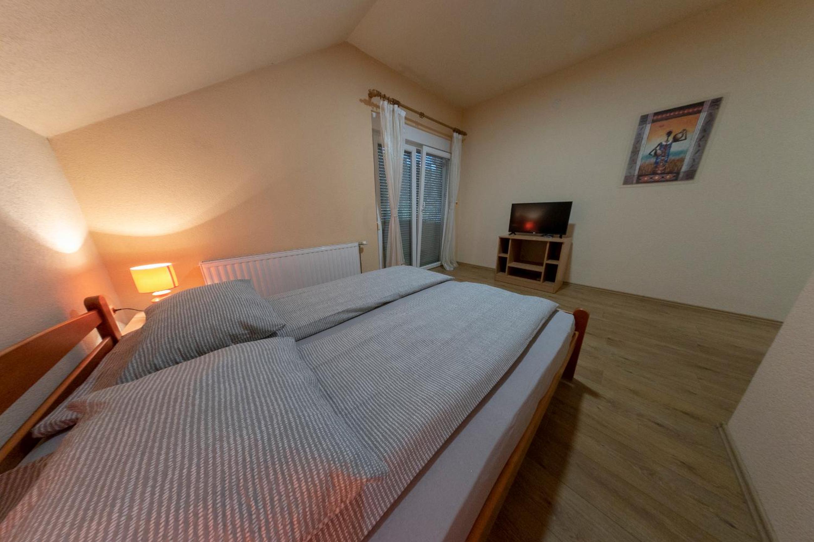 Apartments Crvena Jabuka