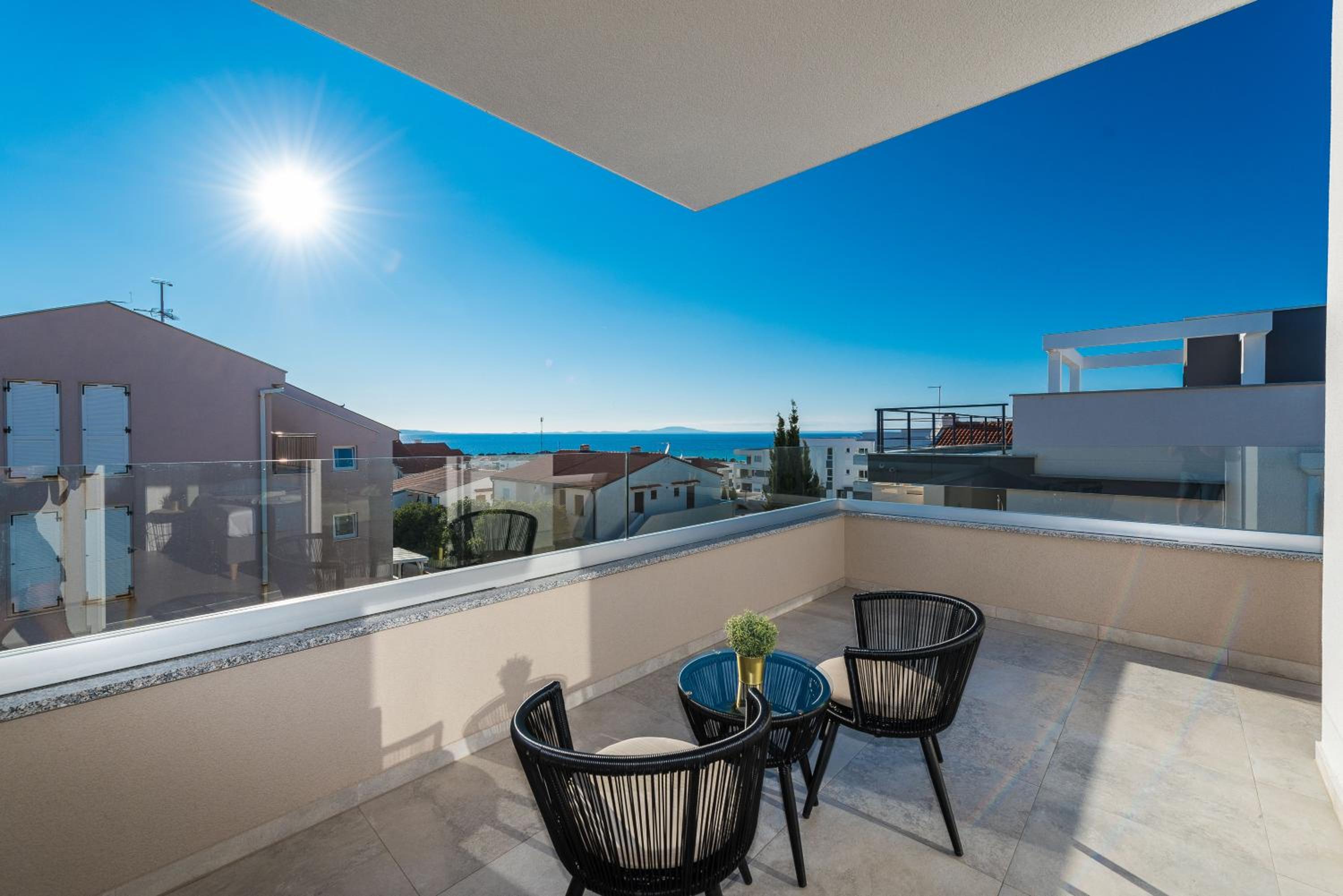 Pool Apartments Villa Meteorite view 4