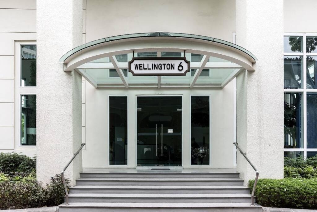 Penthouses 2Bedrooms @MRT Huai Khwang 会说中文