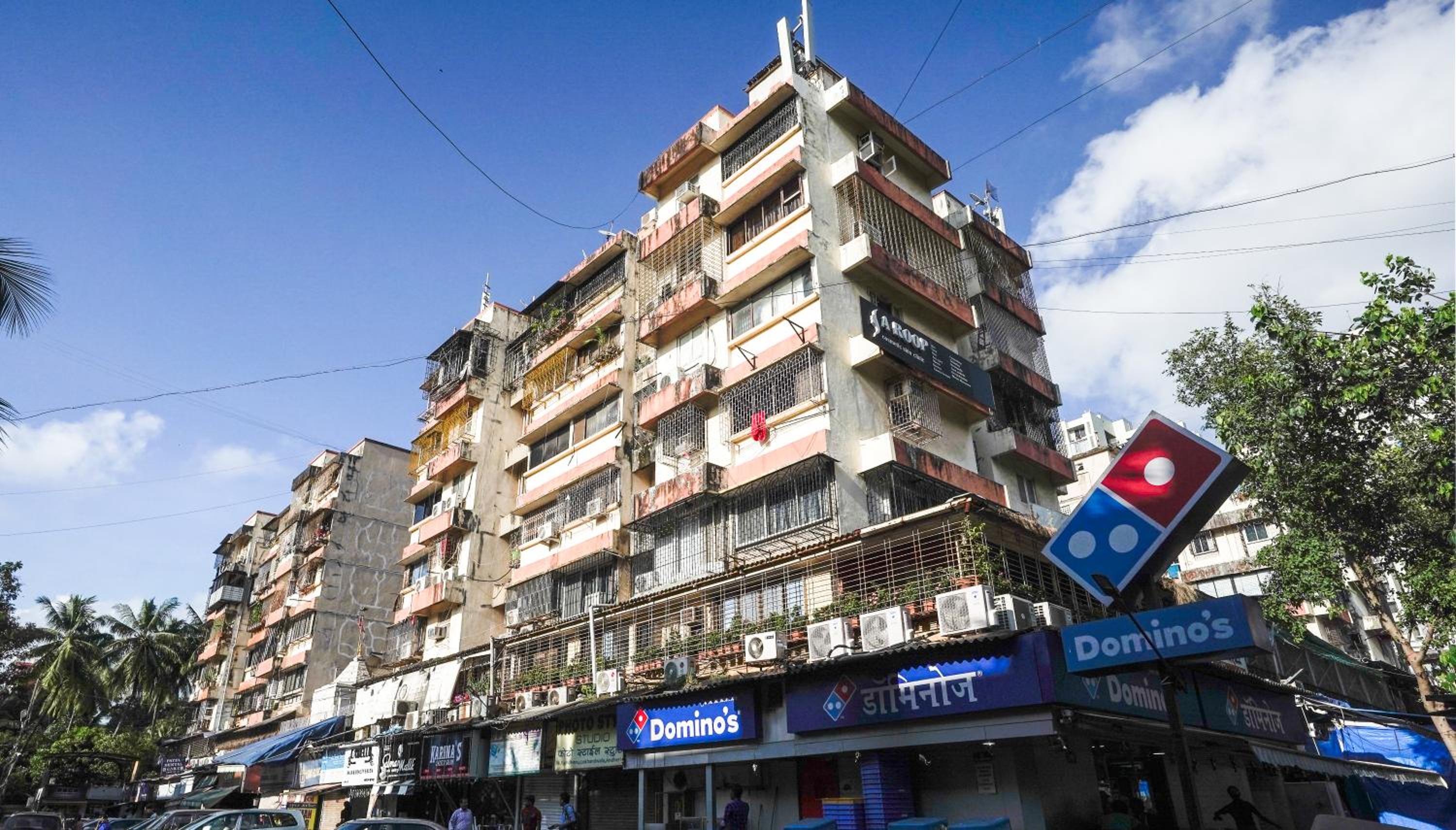 OSI Apartments Andheri West view 4