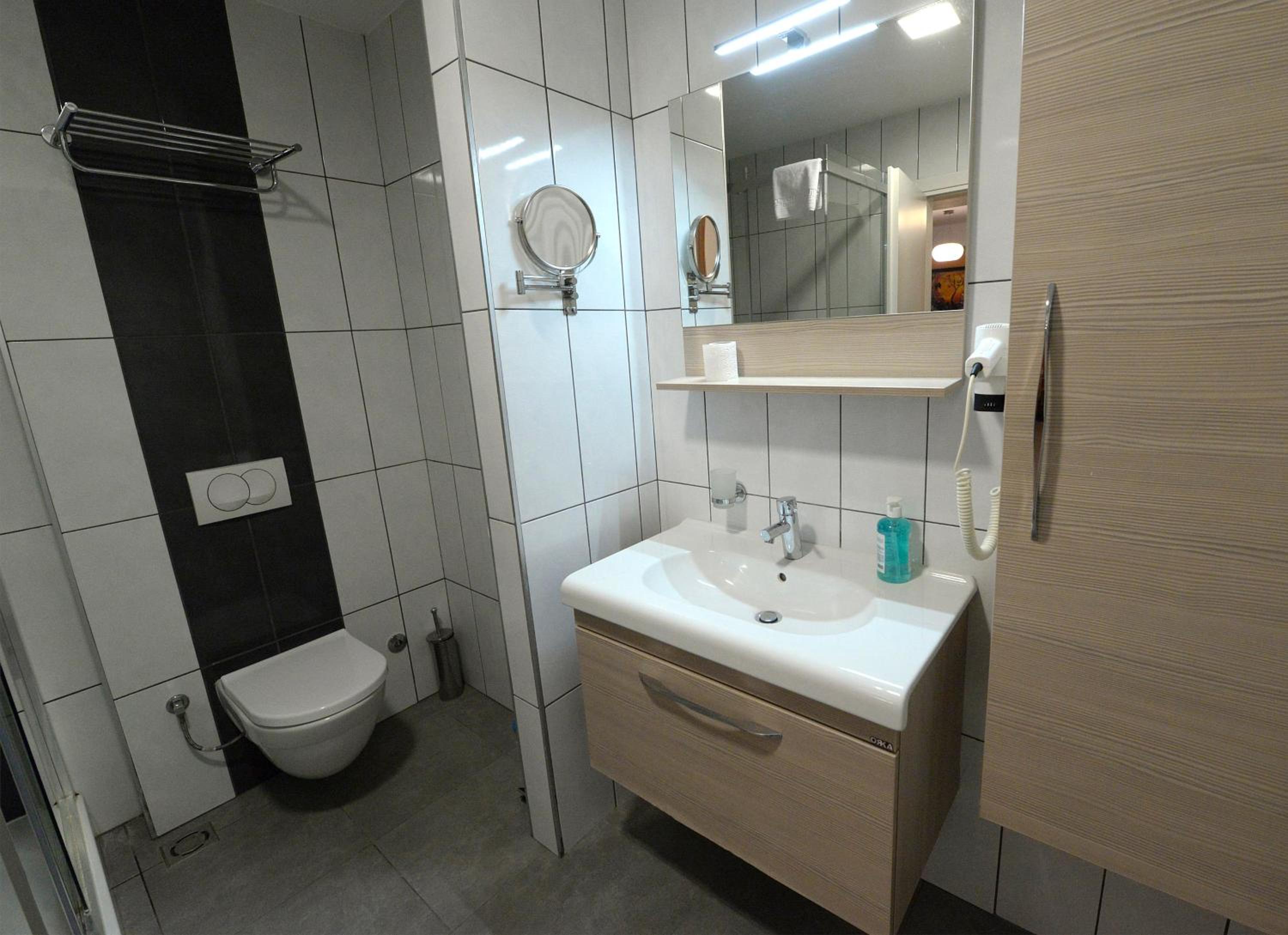 Photo 36