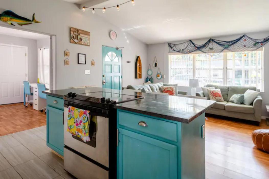 Near the Beach 3 bed 2bath sleeps 6 — photo 4
