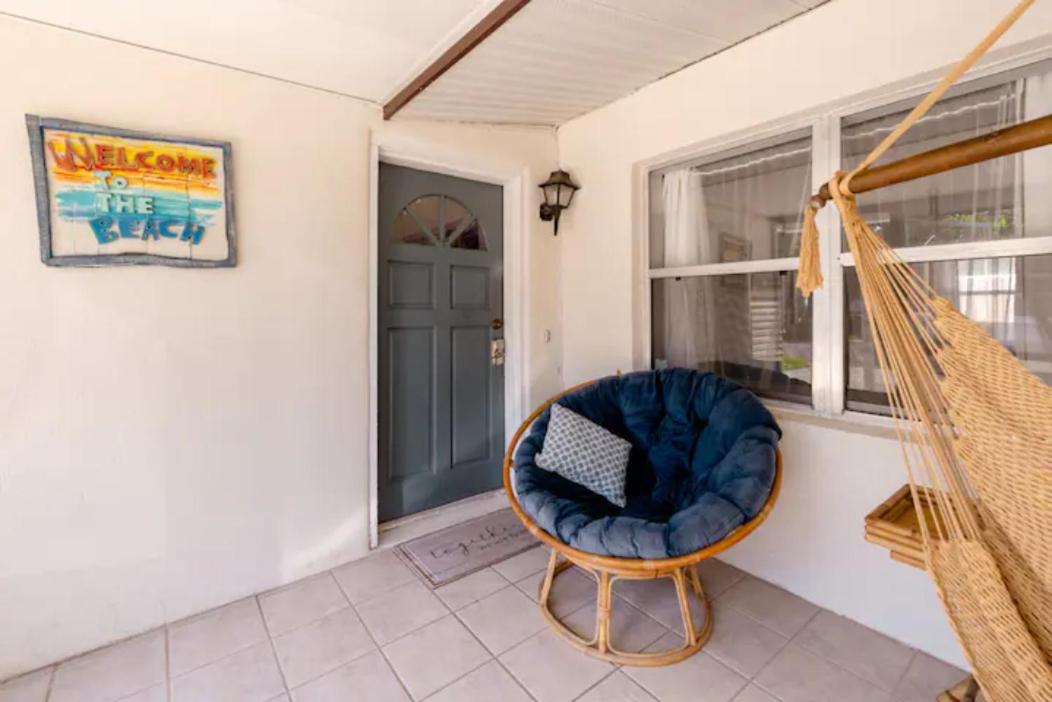 Near the Beach 3 bed 2bath sleeps 6 — photo 2