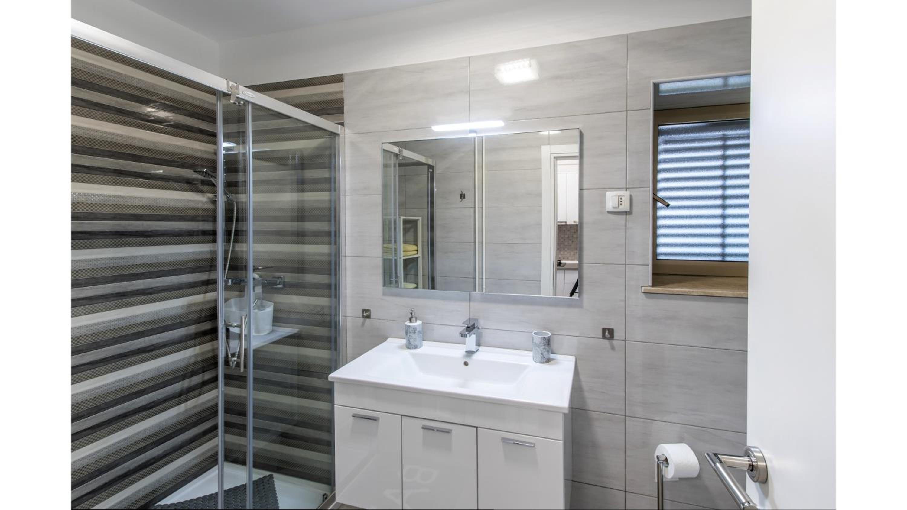 Apartment Erin by Rent Istria view 2