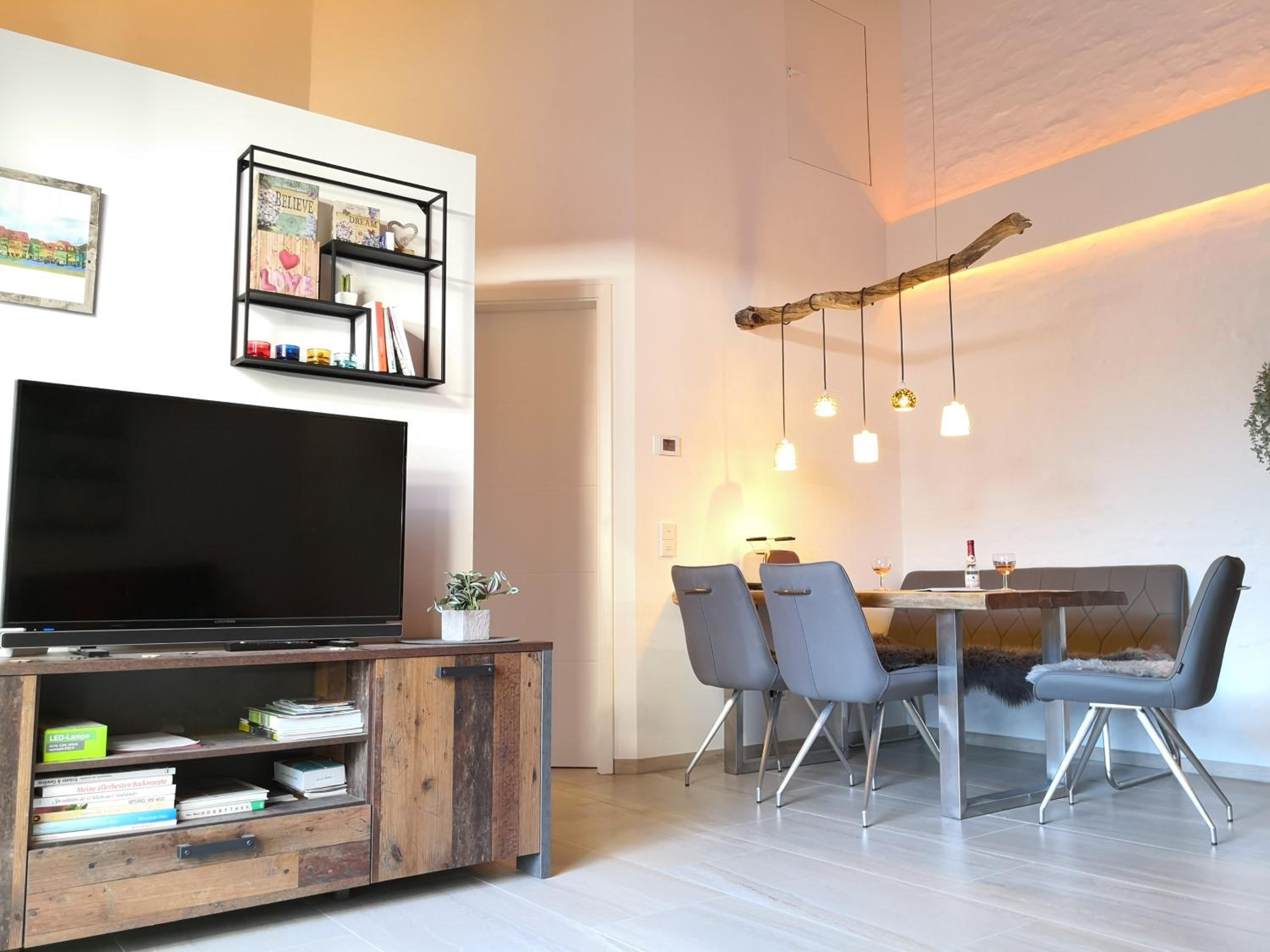Auszeit Erfurt - stilvoller Bungalow mit Parkplatz - zentrumsnah