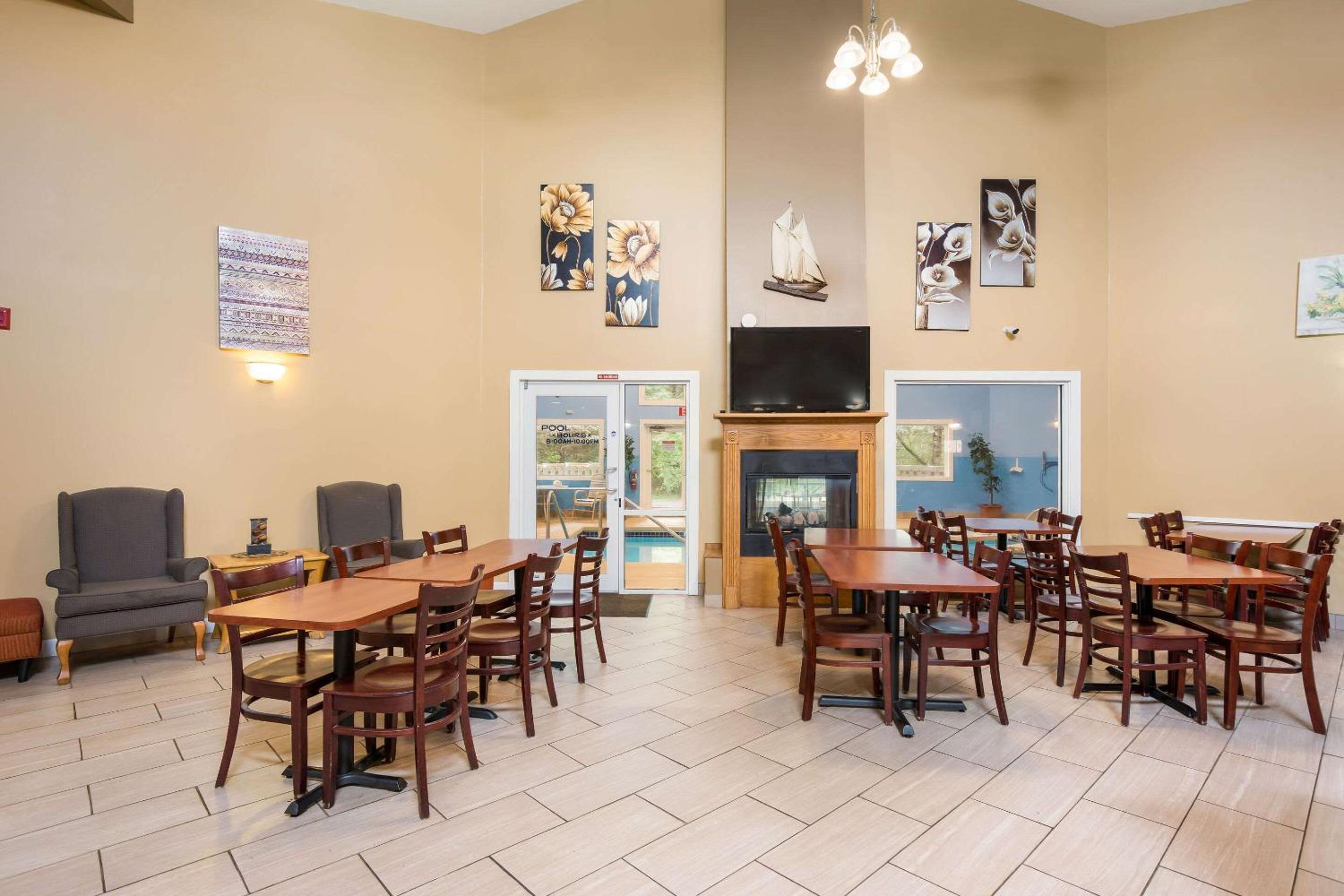 AmericInn by Wyndham Lake Mills, Billede 18