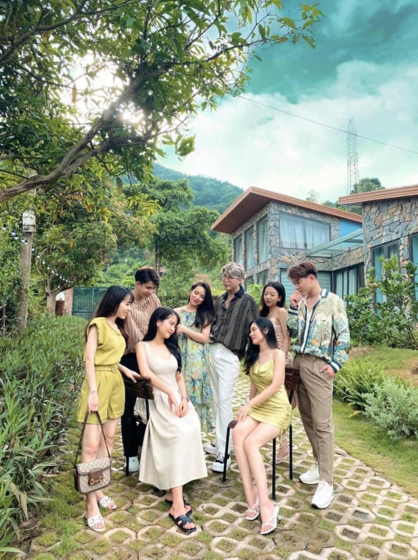 Moon Lake House Sóc Sơn Venuestay