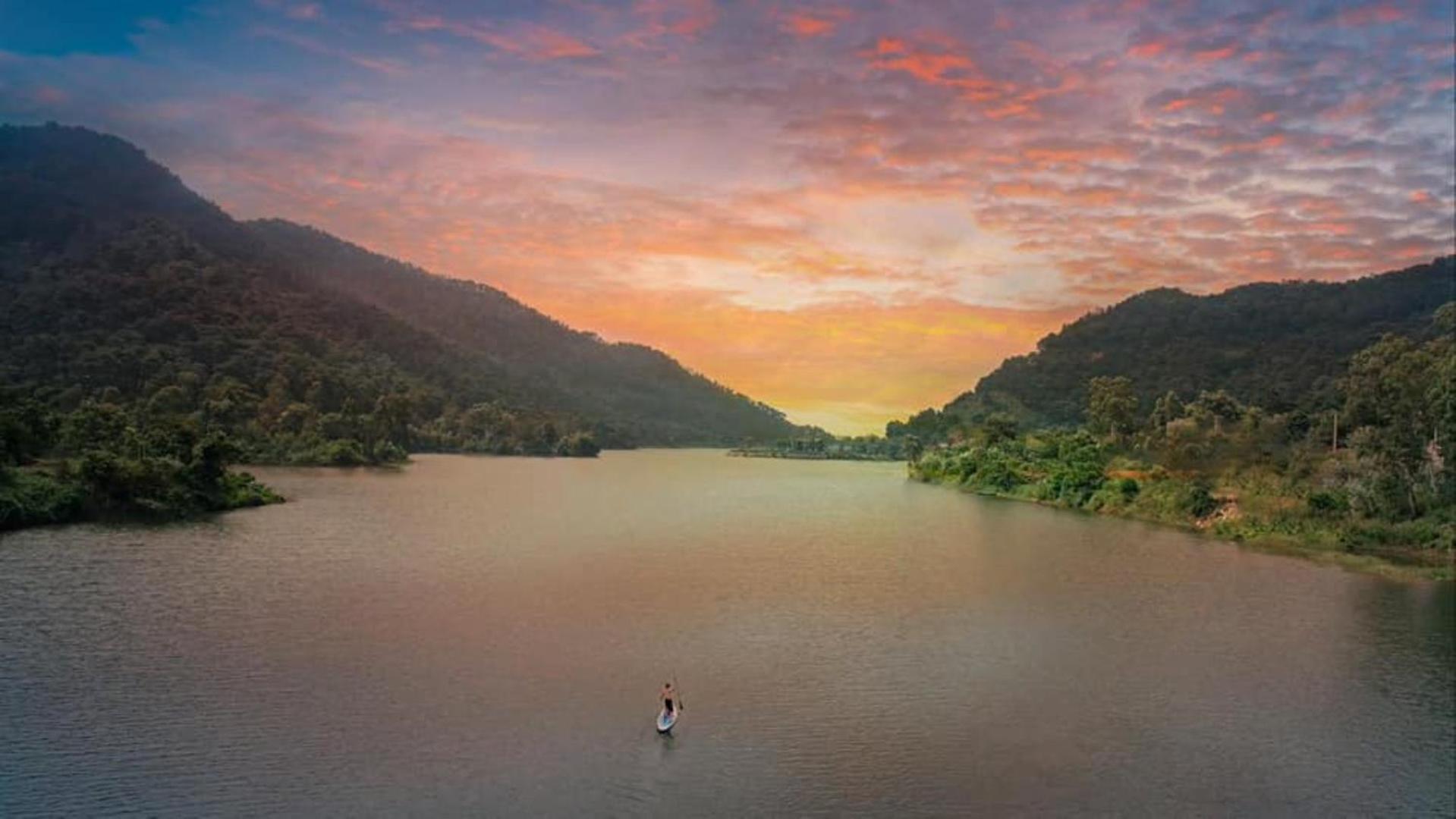 Moon Lake House Sóc Sơn Venuestay