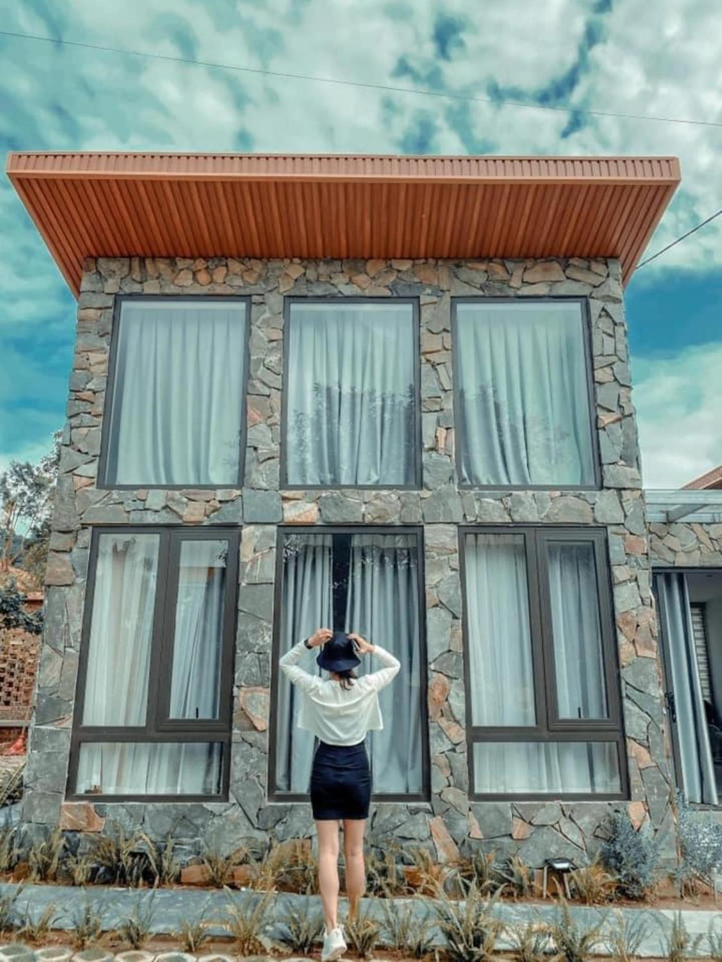 Moon Lake House Sóc Sơn Venuestay