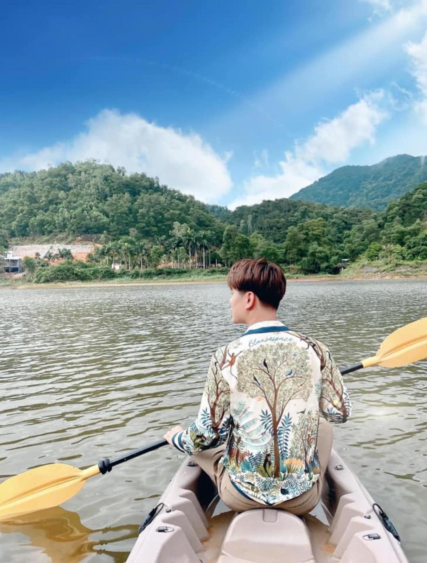 Moon Lake House Sóc Sơn Venuestay