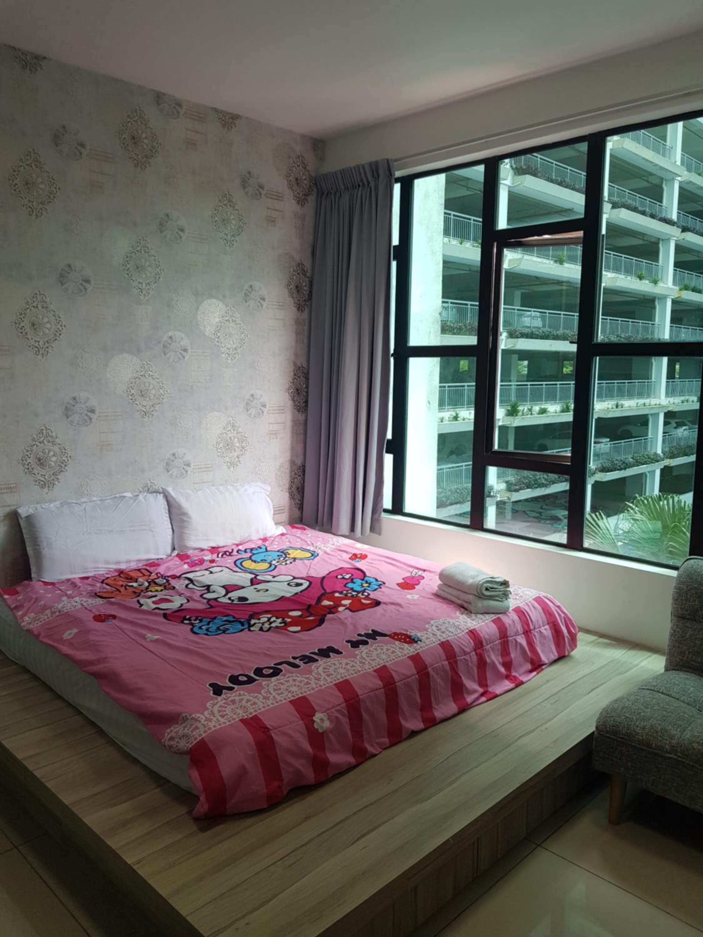 02-AUSTIN REGENCY HOMESTAY for 2pax Pool View
