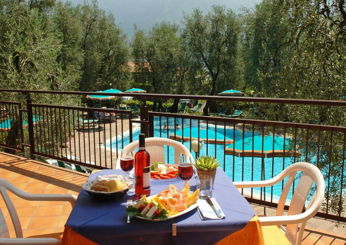 outdoor BBQ area