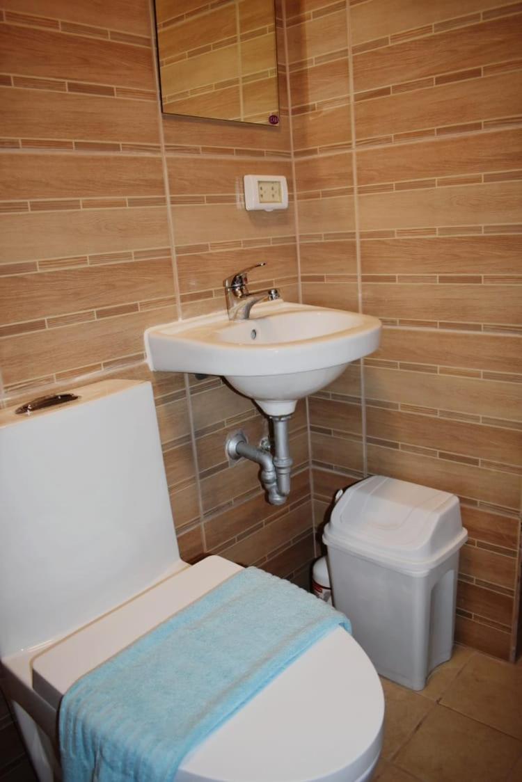 Affordable Baguio Condo- Goshenland towers view 2