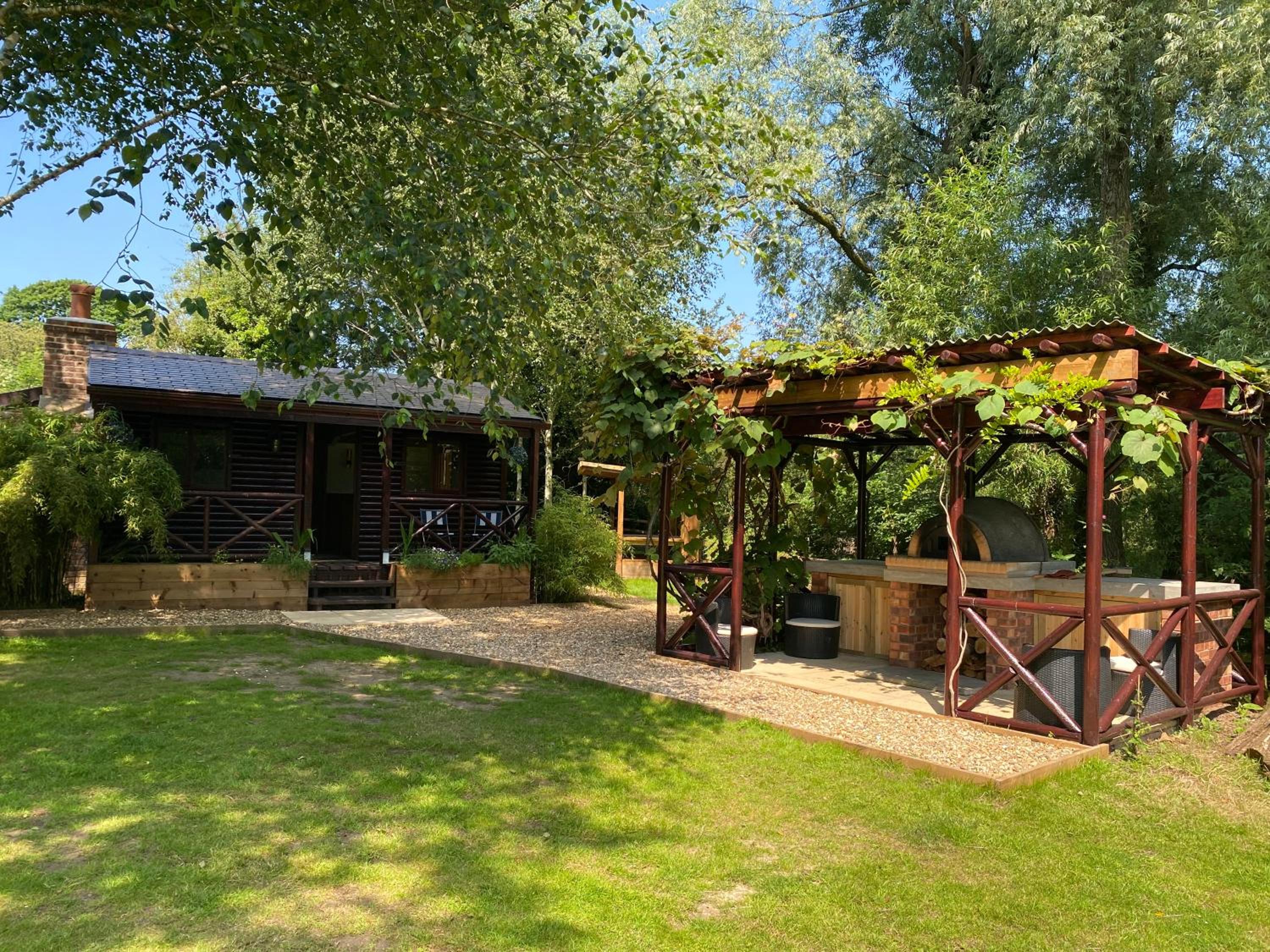 Luxury Log Cabin with Outdoor Wood Fired Hot Tub & Pizza Oven view 2
