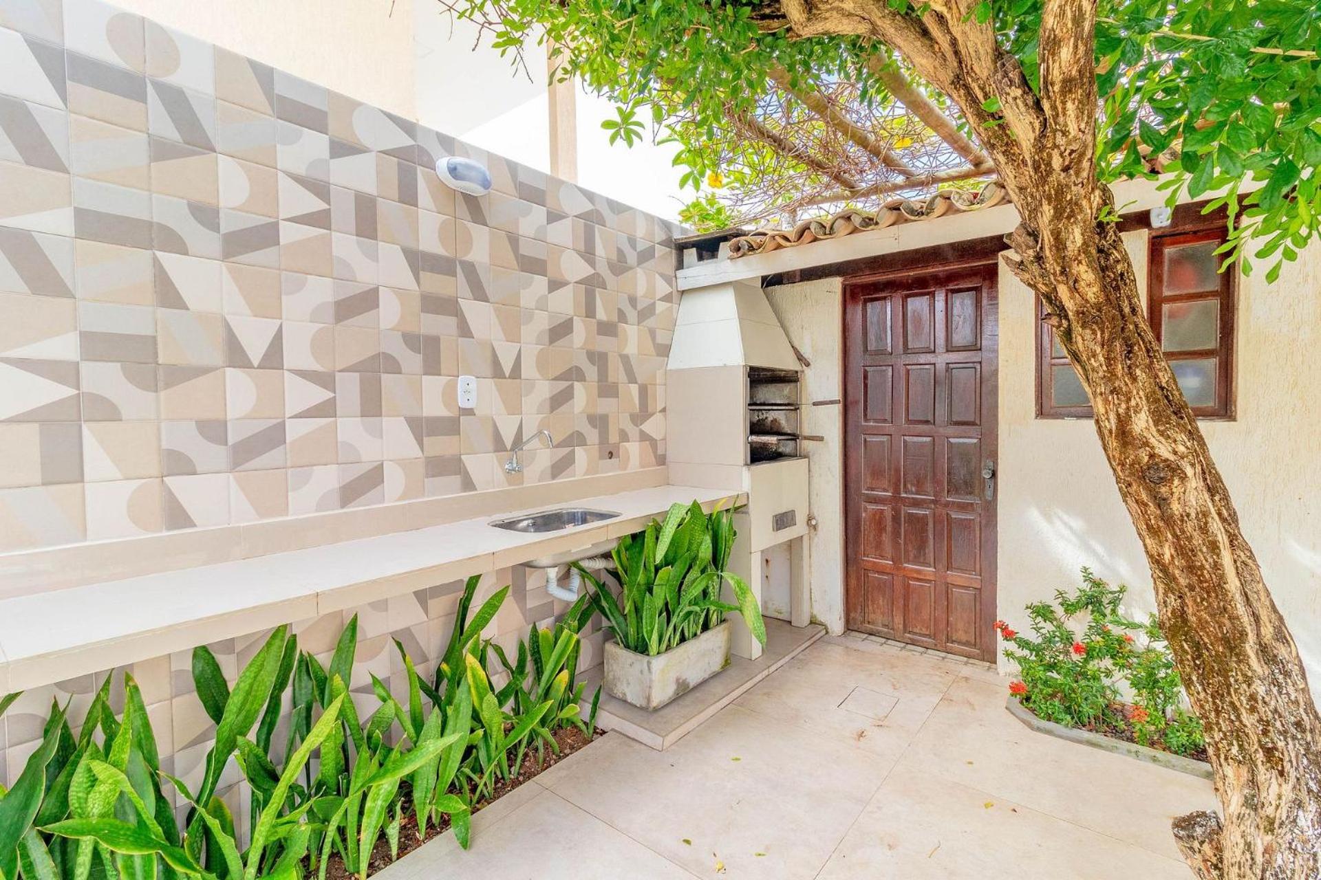 GB40 Casa 4 Suítes a 200m da Praia - Guarajuba