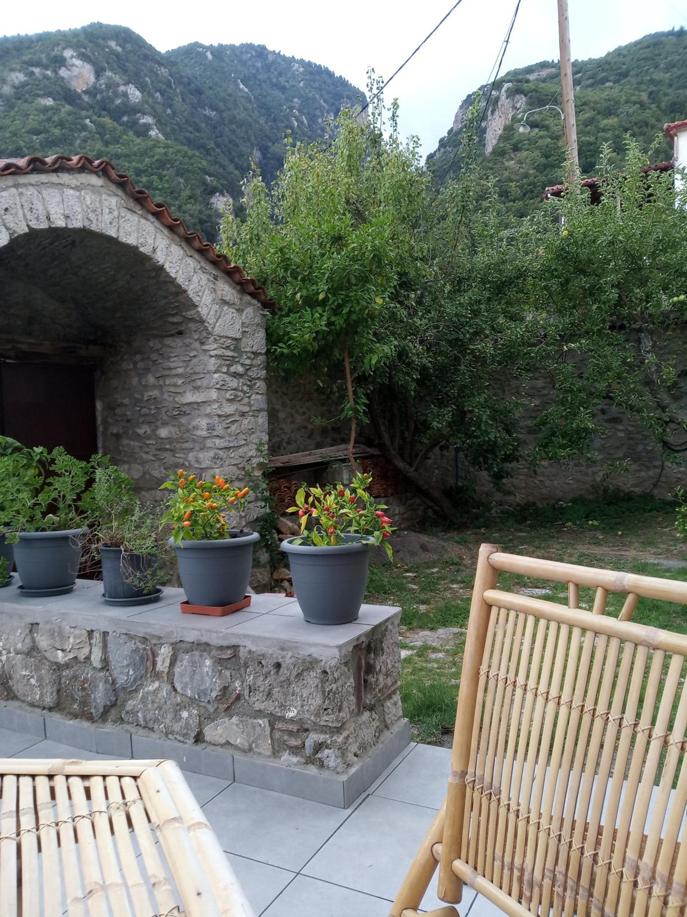 ΑΝΕΞΑΡΤΗΤΟ STUDIO ΣΤΟ ΟΜΟΡΦΟ ΚΑΣΤΟΡΕΙΟ view 3