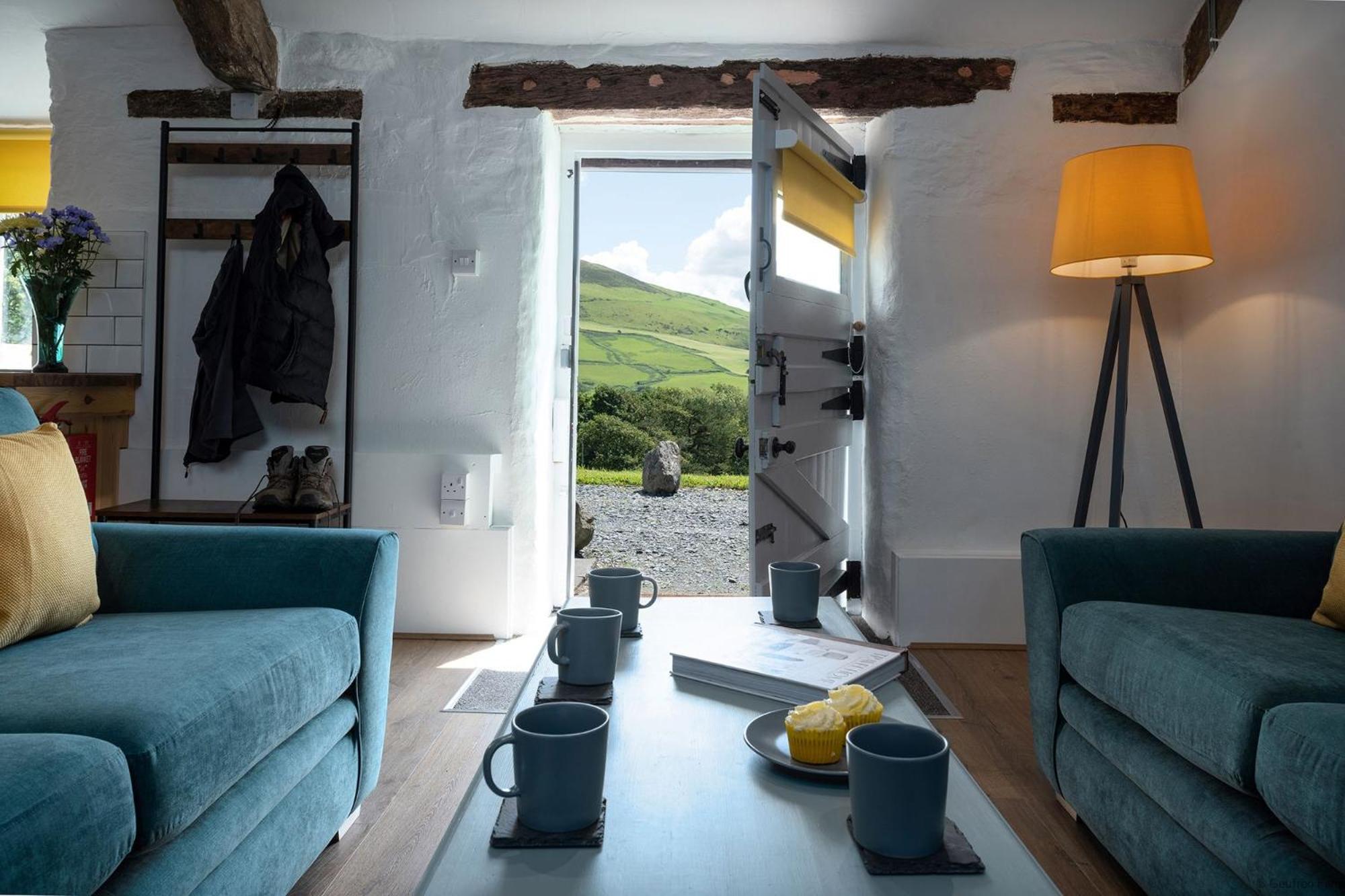 Cowshed Cottage with Log Burner & Shared Dog Field view 2