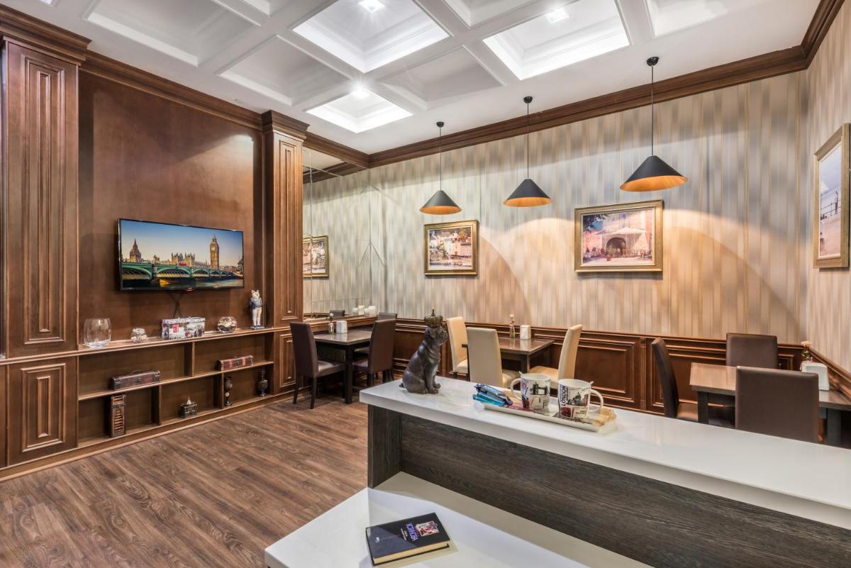 hotel reception