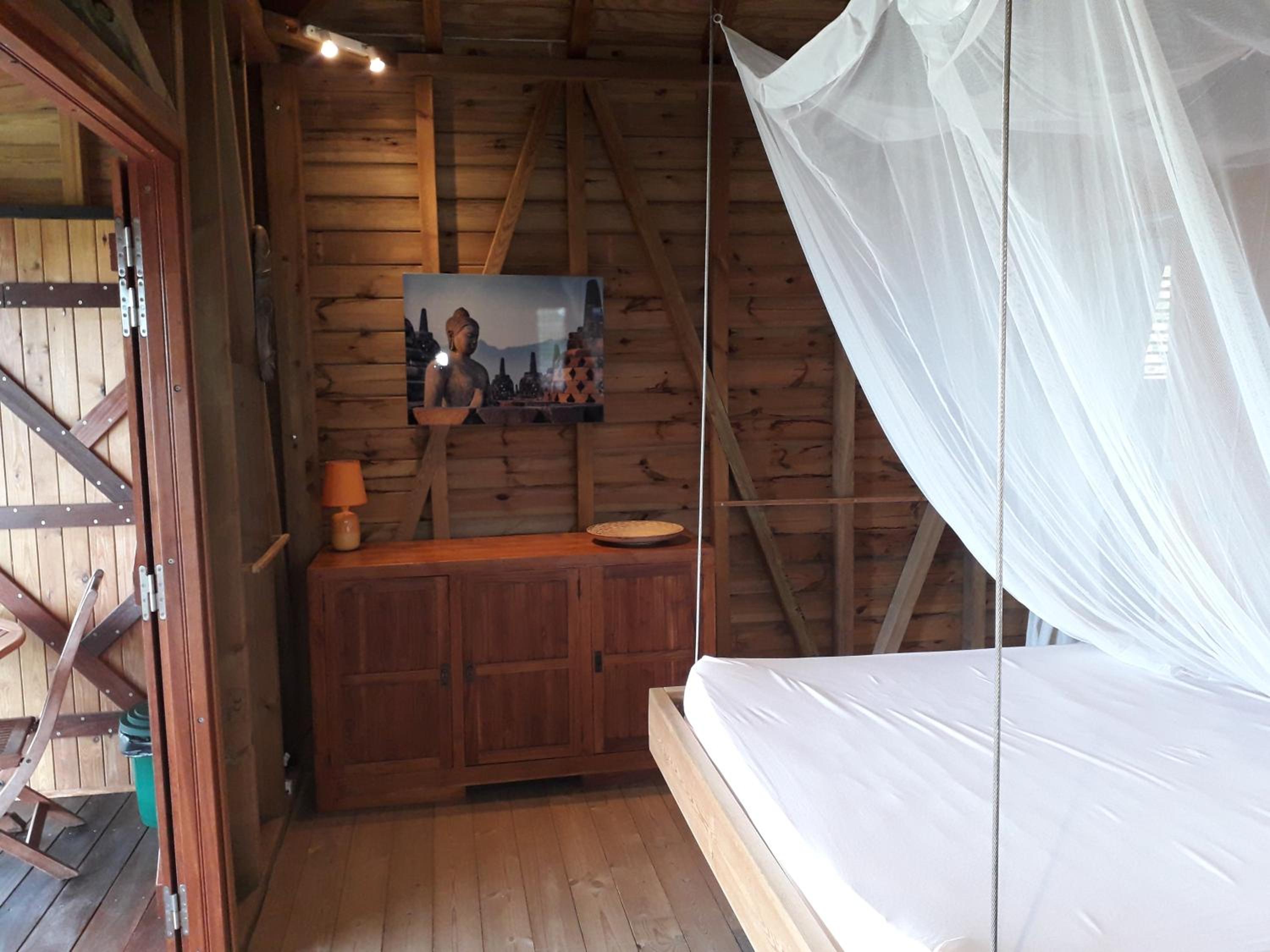 TI KAZ ANOLI Cottage en bois avec vue sur la baie view 4