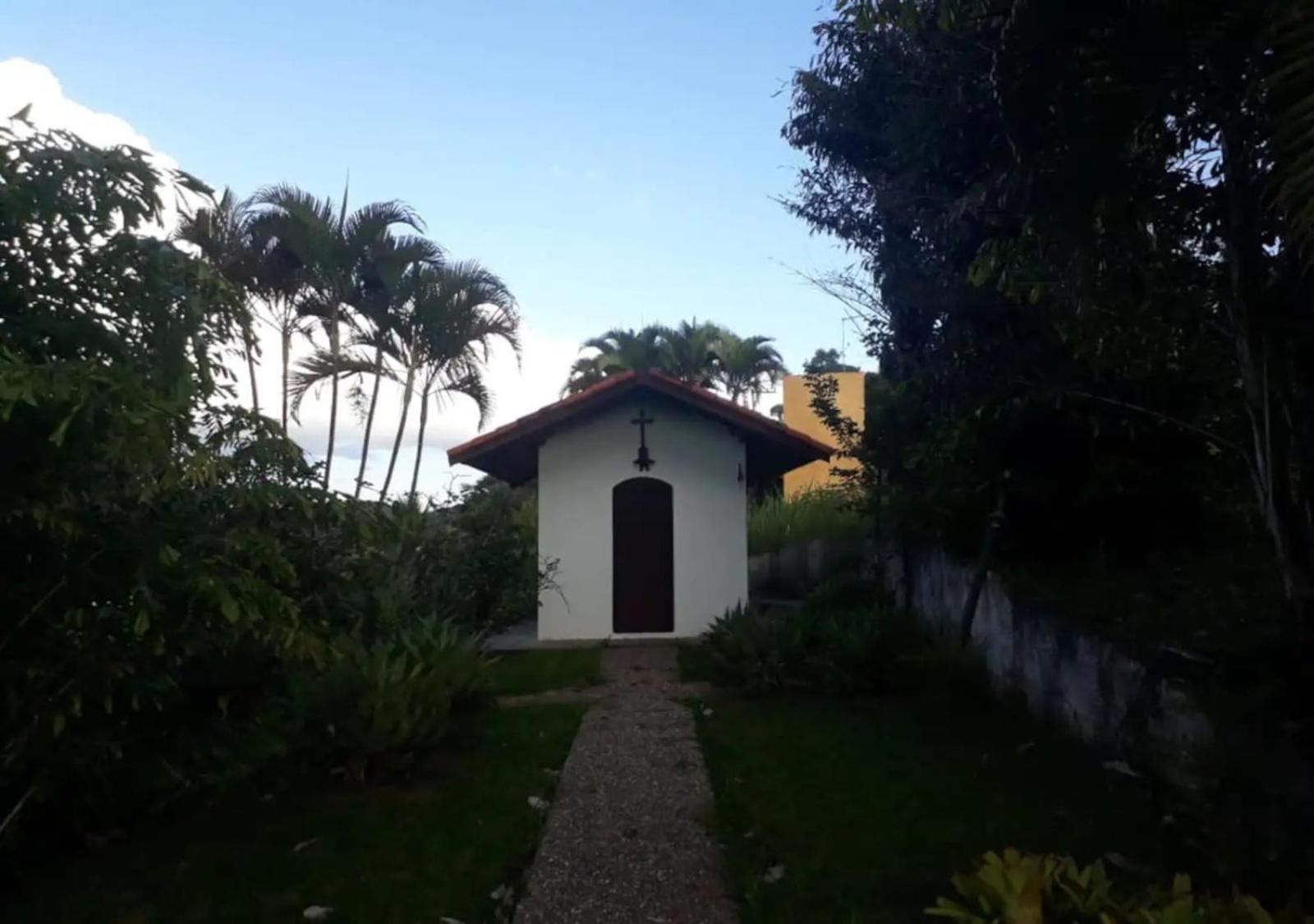 MARAVILHOSO SÍTIO NA BEIRA DA REPRESA