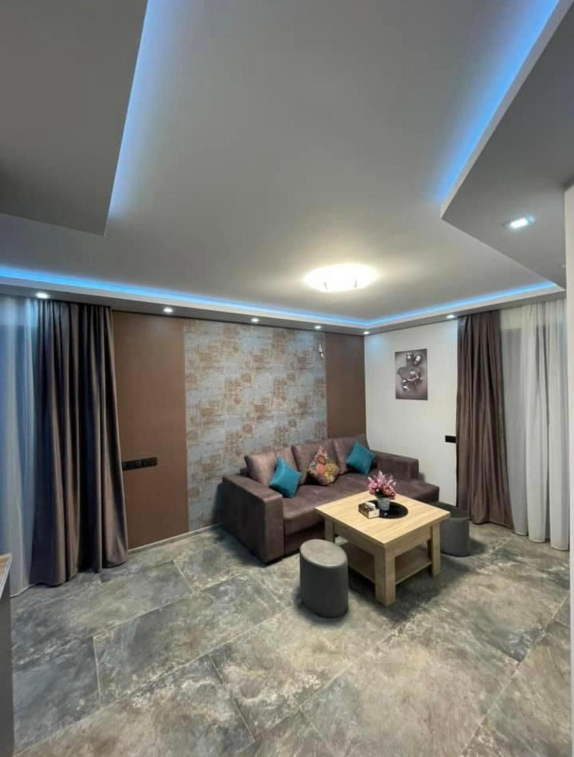 Designed Apartment with French Balcony SELF CHECK IN