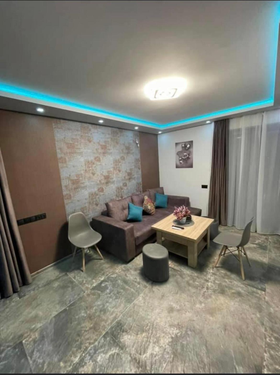 Designed Apartment with French Balcony SELF CHECK IN