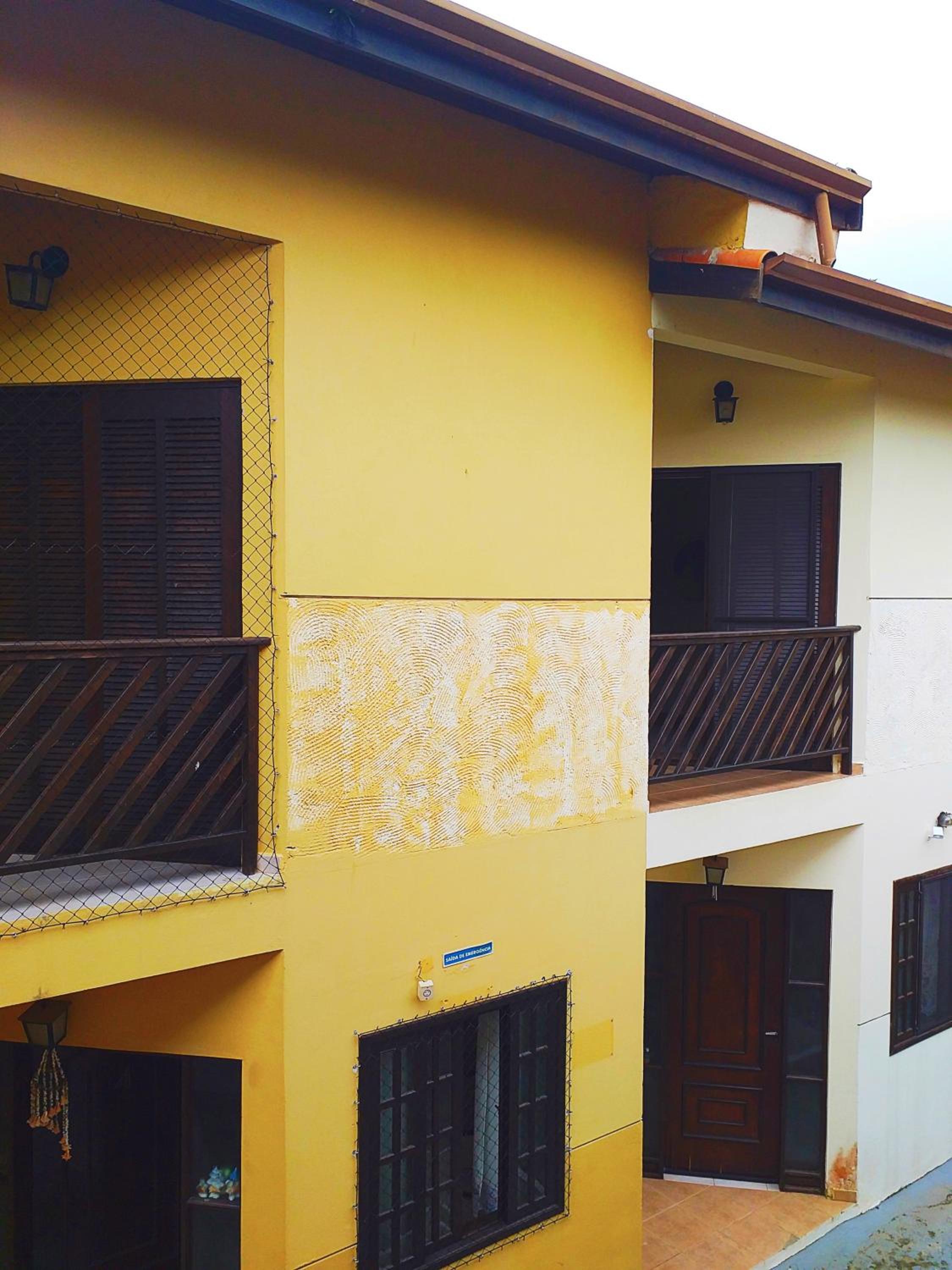 A 500 m Praia Maranduba, casa 2 quartos em Condomínio