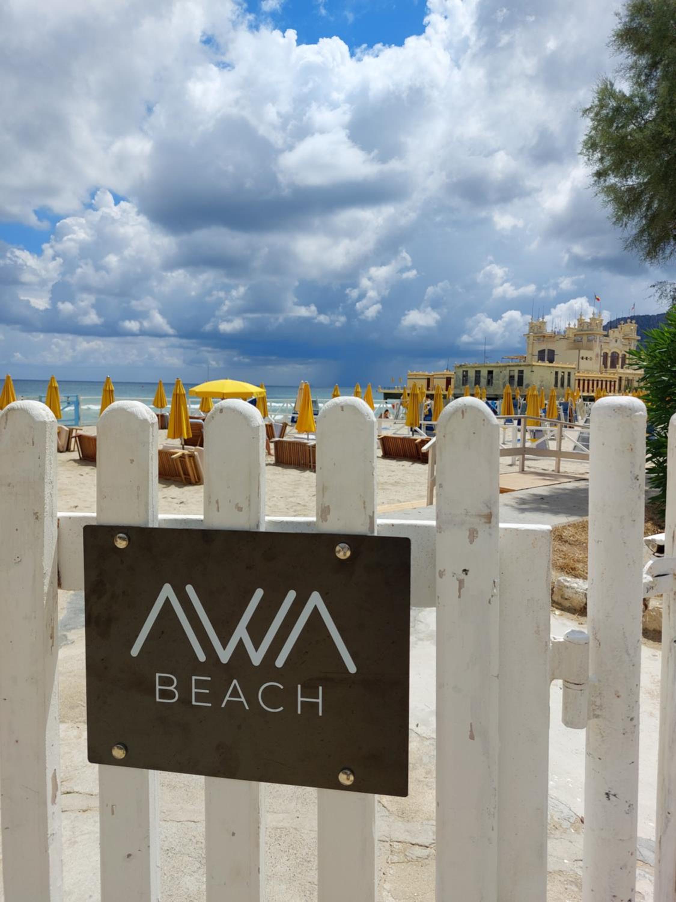 Piazza Mondello Lifestyle Home Palermo view 3