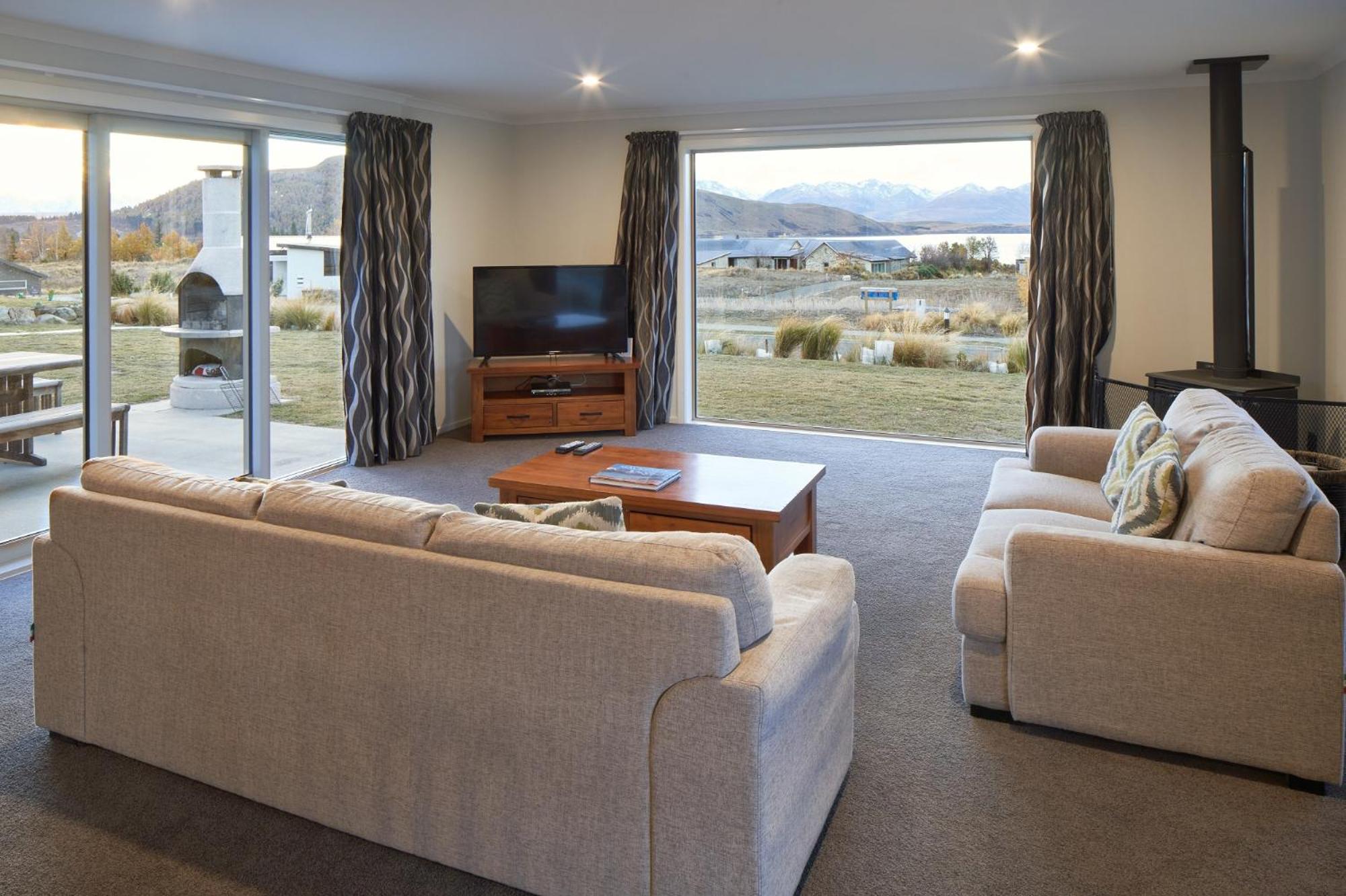 Majestic View - Lake Tekapo view 5