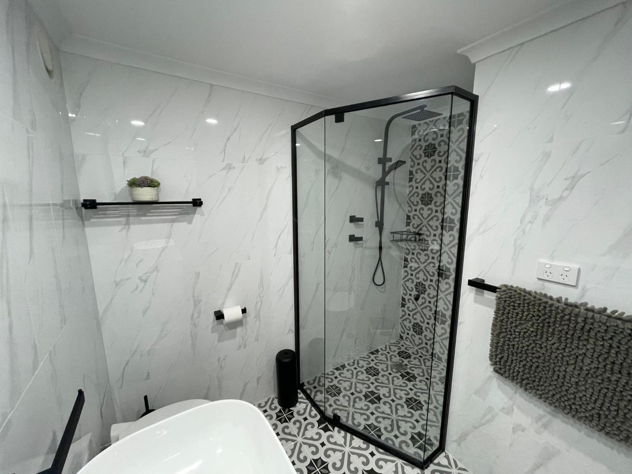 The Poplars, 2,36 Magnus Street - Comfortable Unit With Air Conditioning and Wi-Fi
