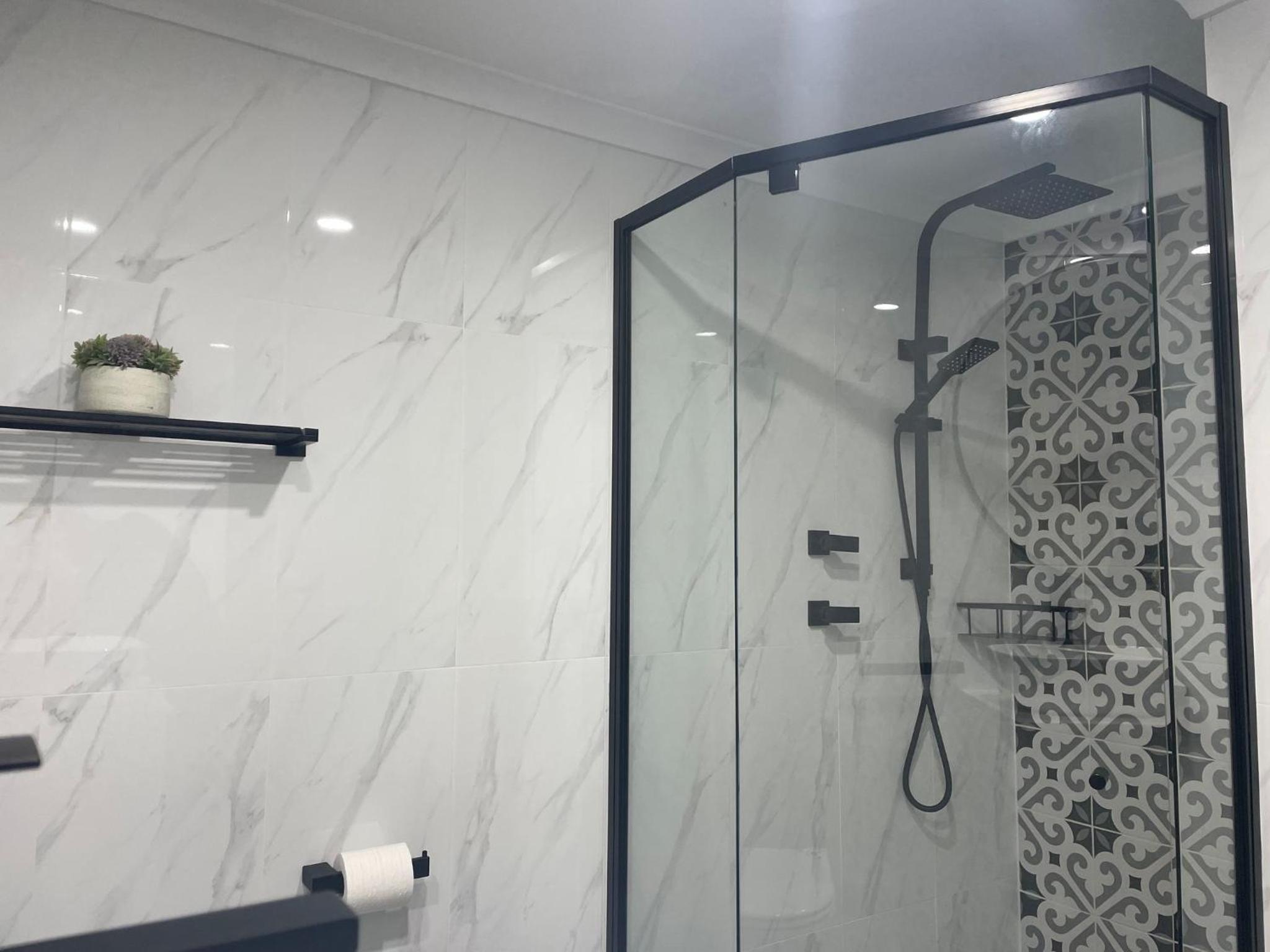 The Poplars, 2,36 Magnus Street - Comfortable Unit With Air Conditioning and Wi-Fi