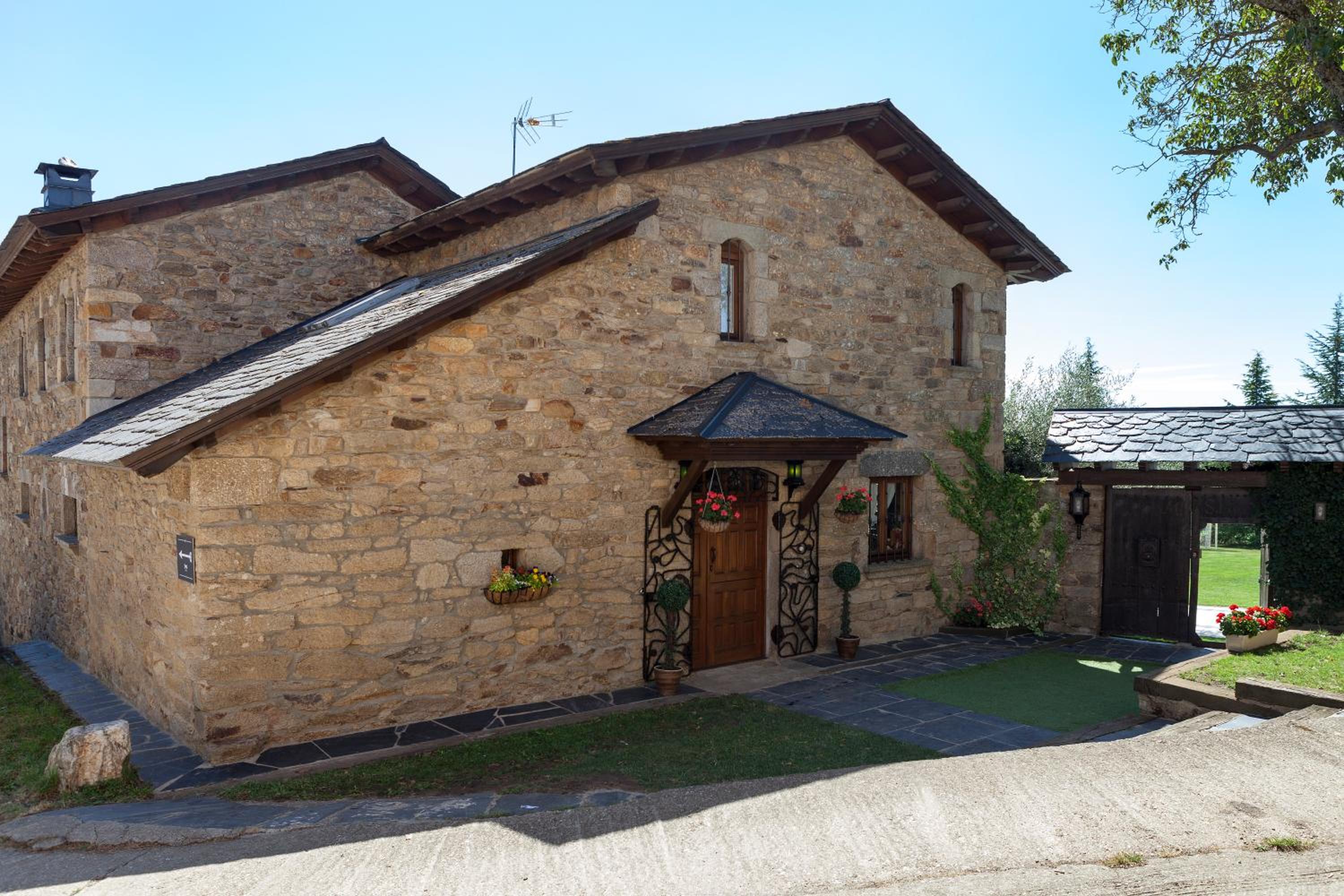 Villa Rural "La casa de ANA" view 3