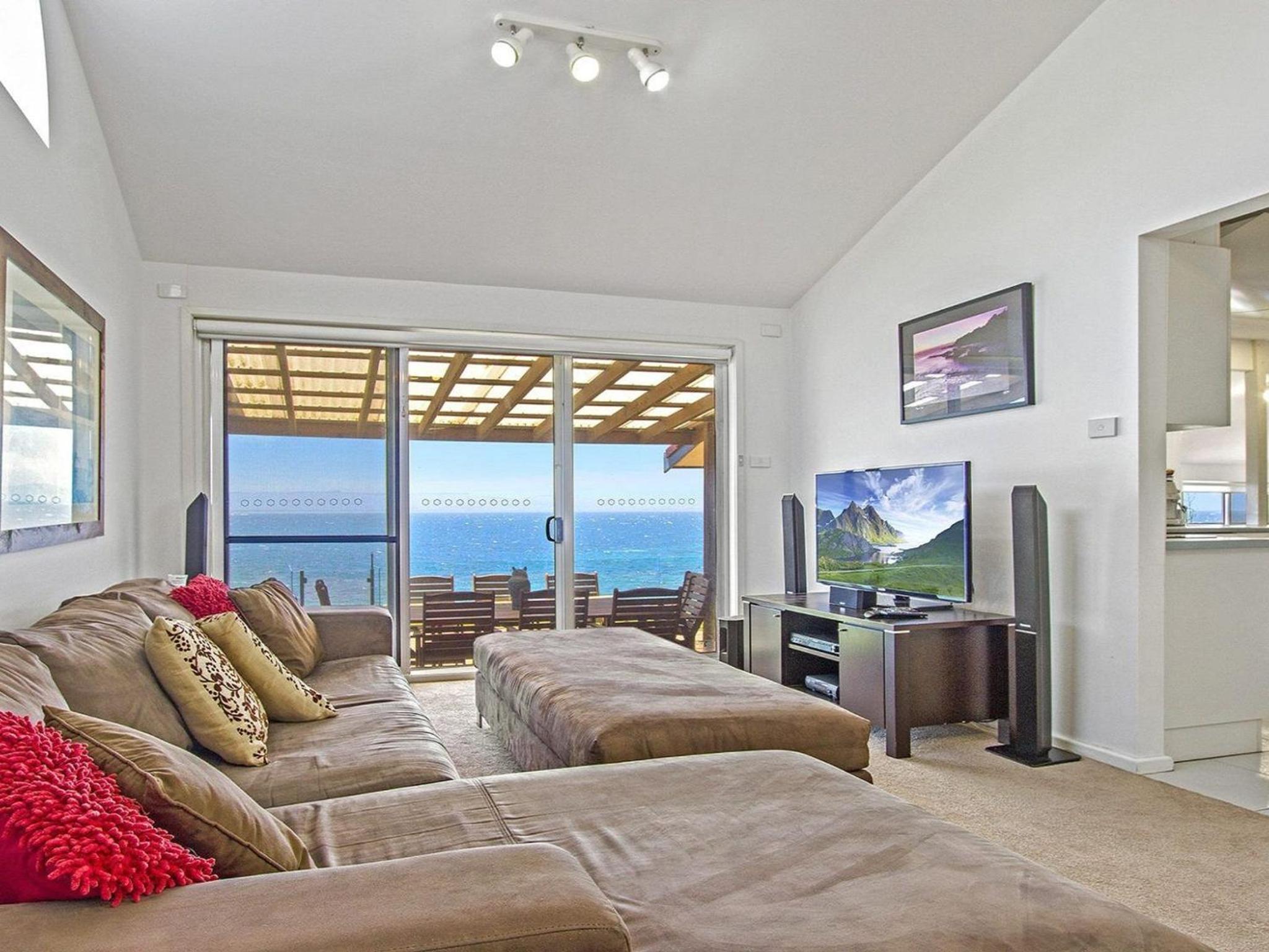 Penguin Head Retreat