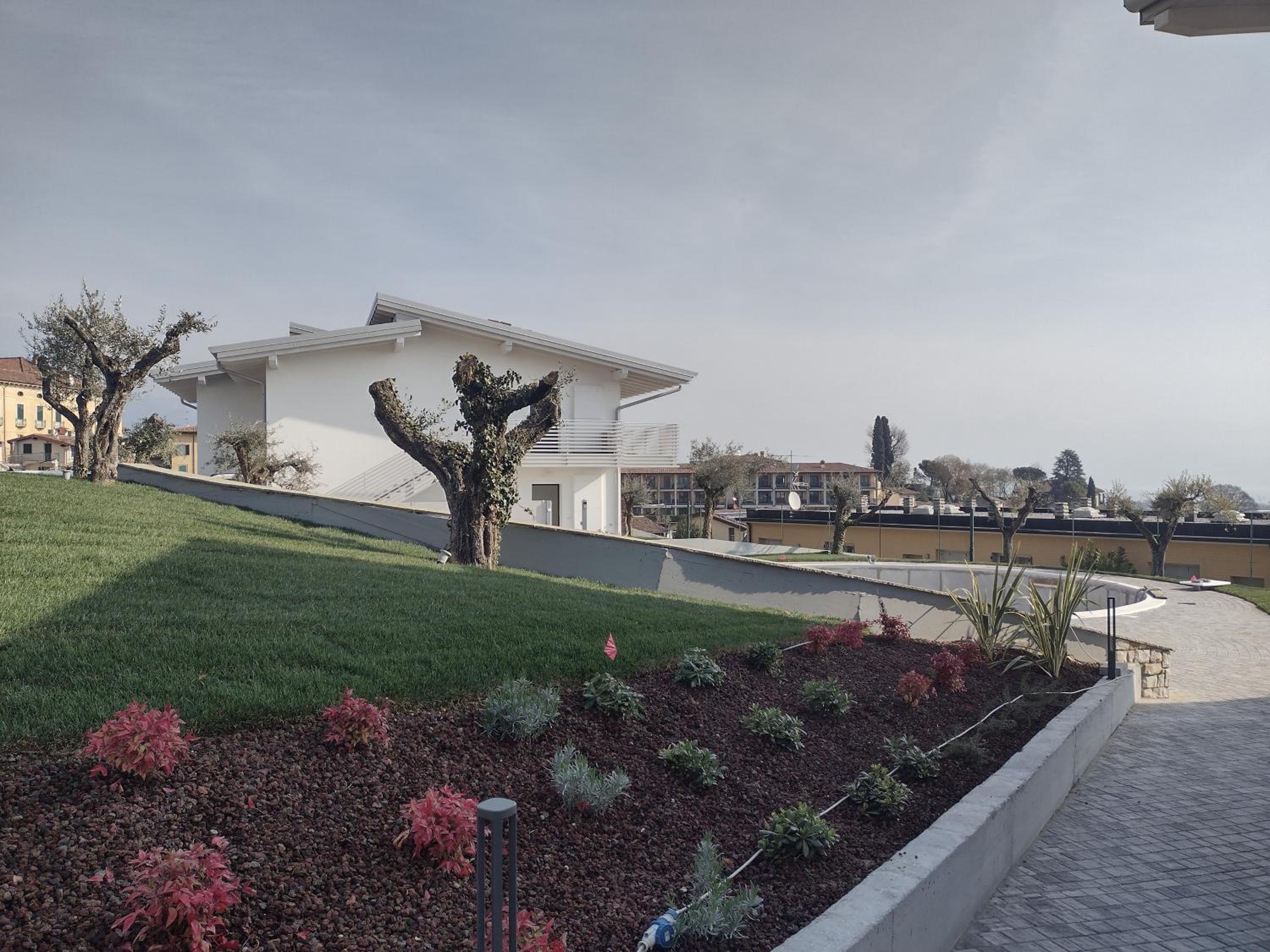 Hotel Bilocale In Residence Vista Lago Con Piscina