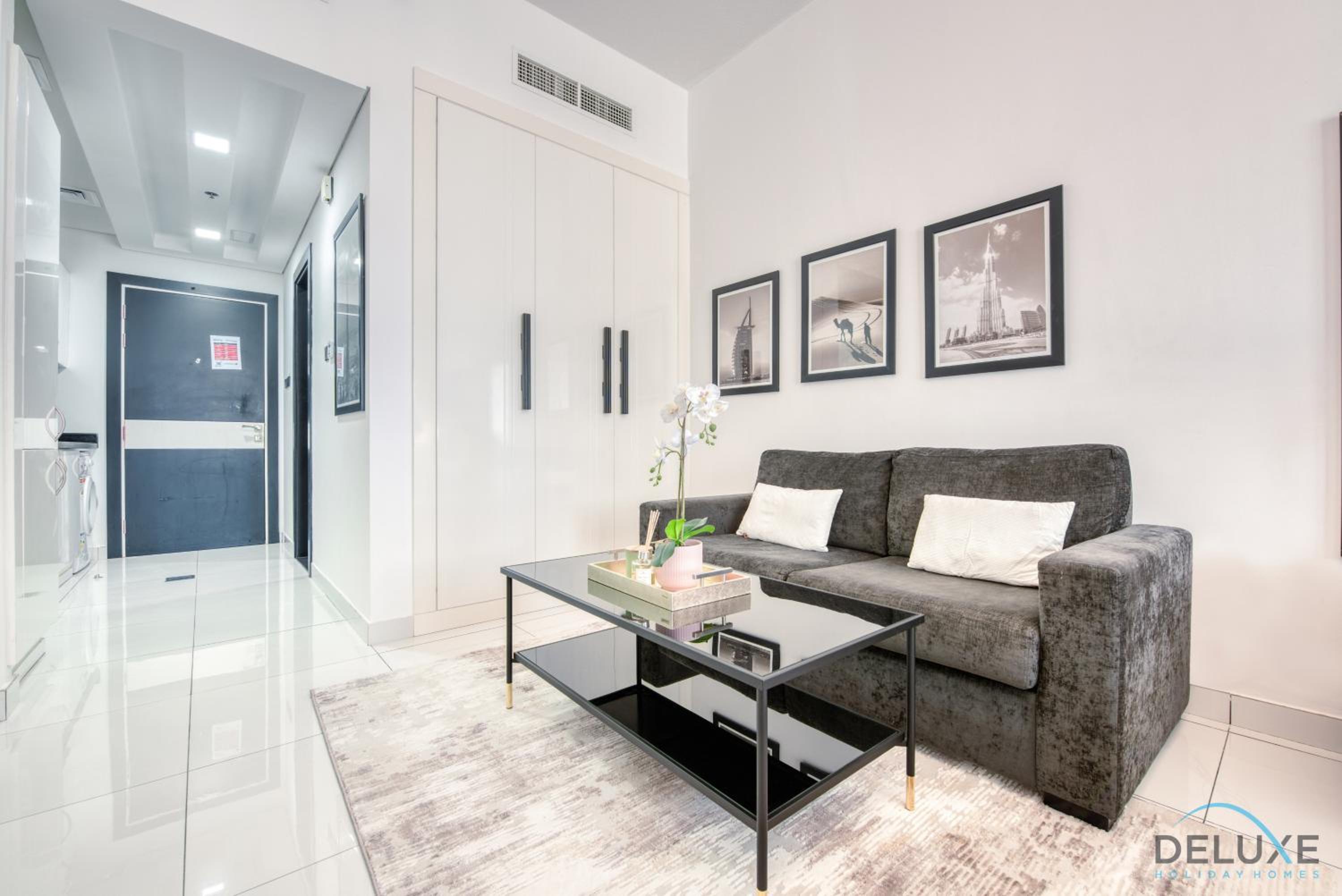Radiant Studio at Giovanni Boutique Suites DSC by Deluxe Holiday Homes