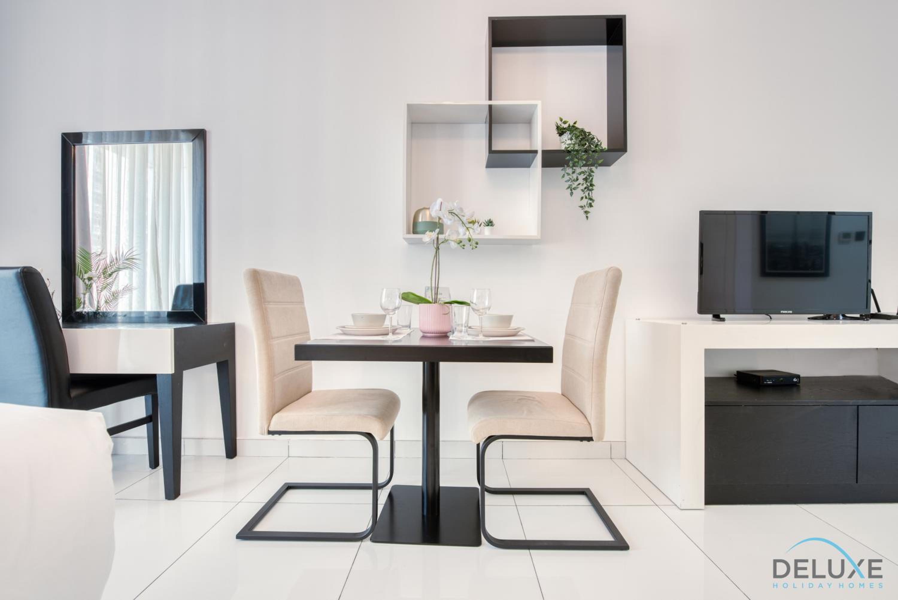 Radiant Studio at Giovanni Boutique Suites DSC by Deluxe Holiday Homes
