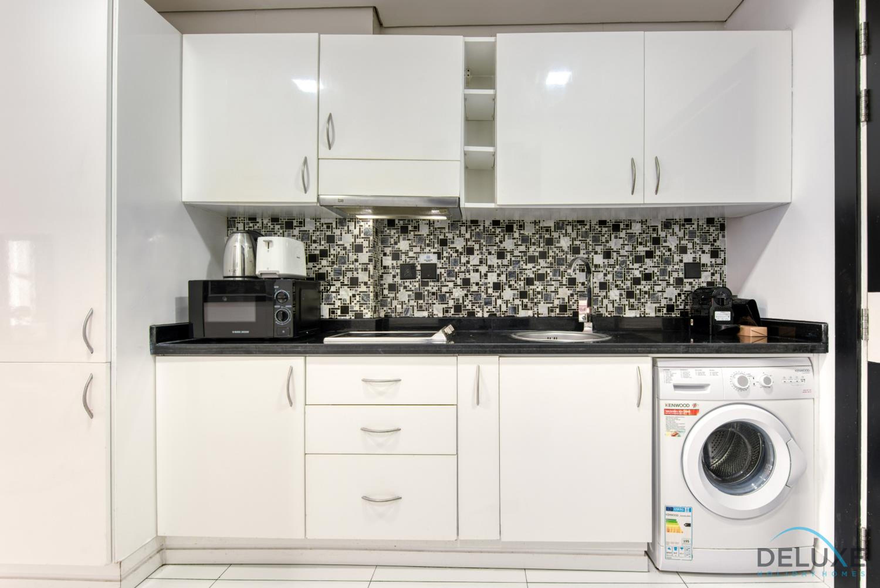 Radiant Studio at Giovanni Boutique Suites DSC by Deluxe Holiday Homes