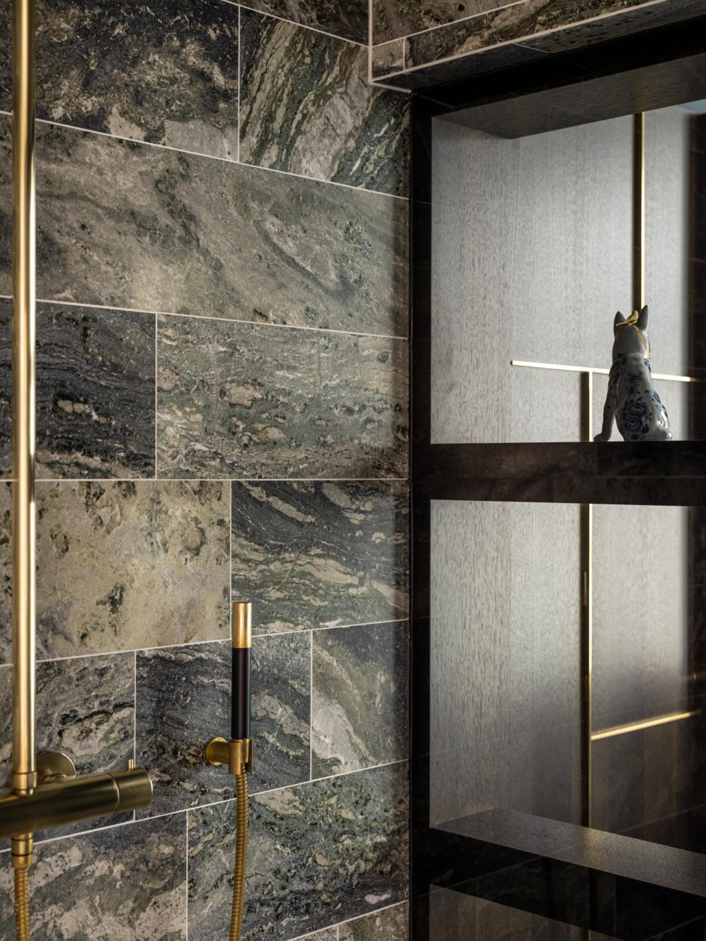 Spinoza Suites